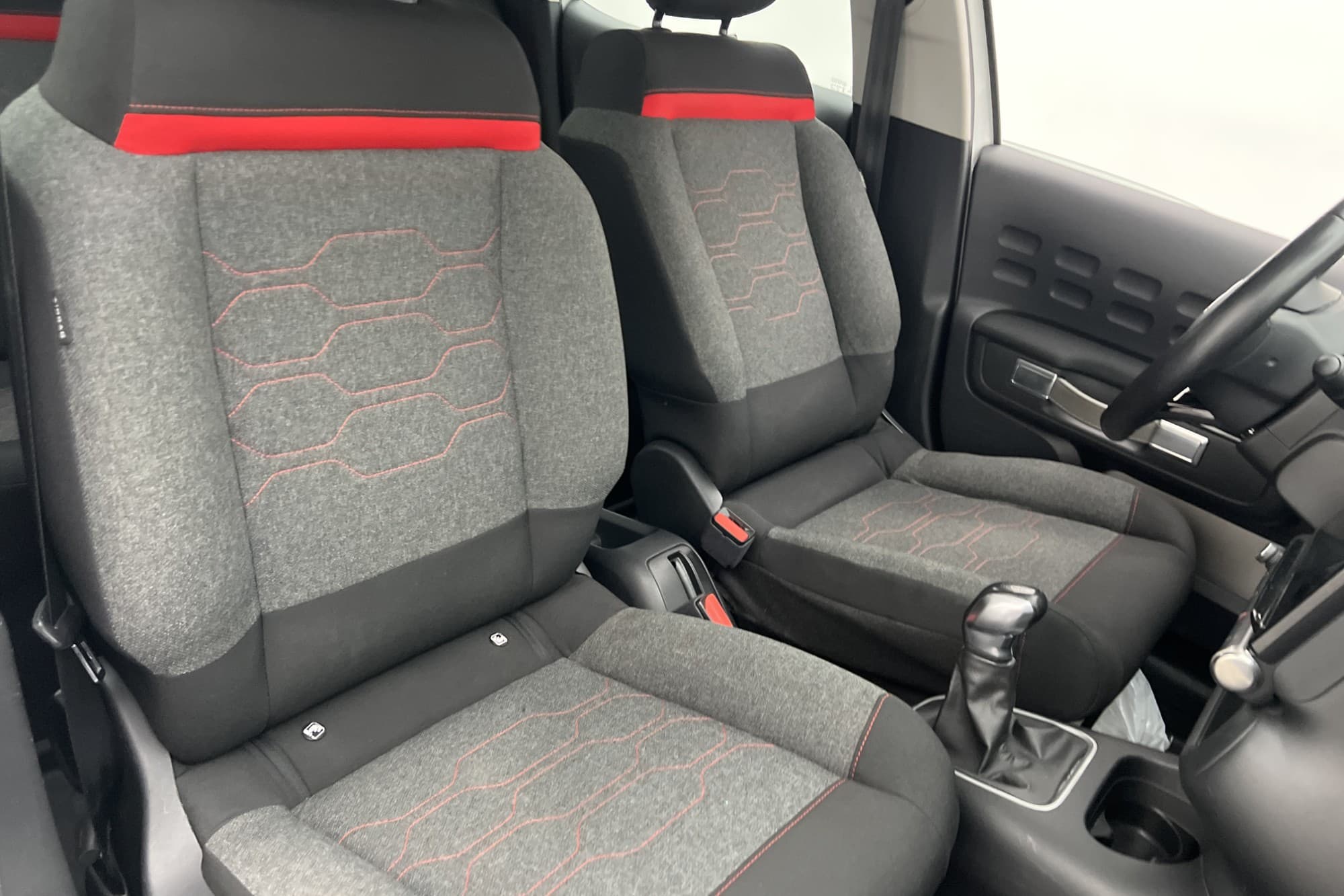 Citroën C3 1.2 PureTech 110hk Shine P-Sensorer Farthållare