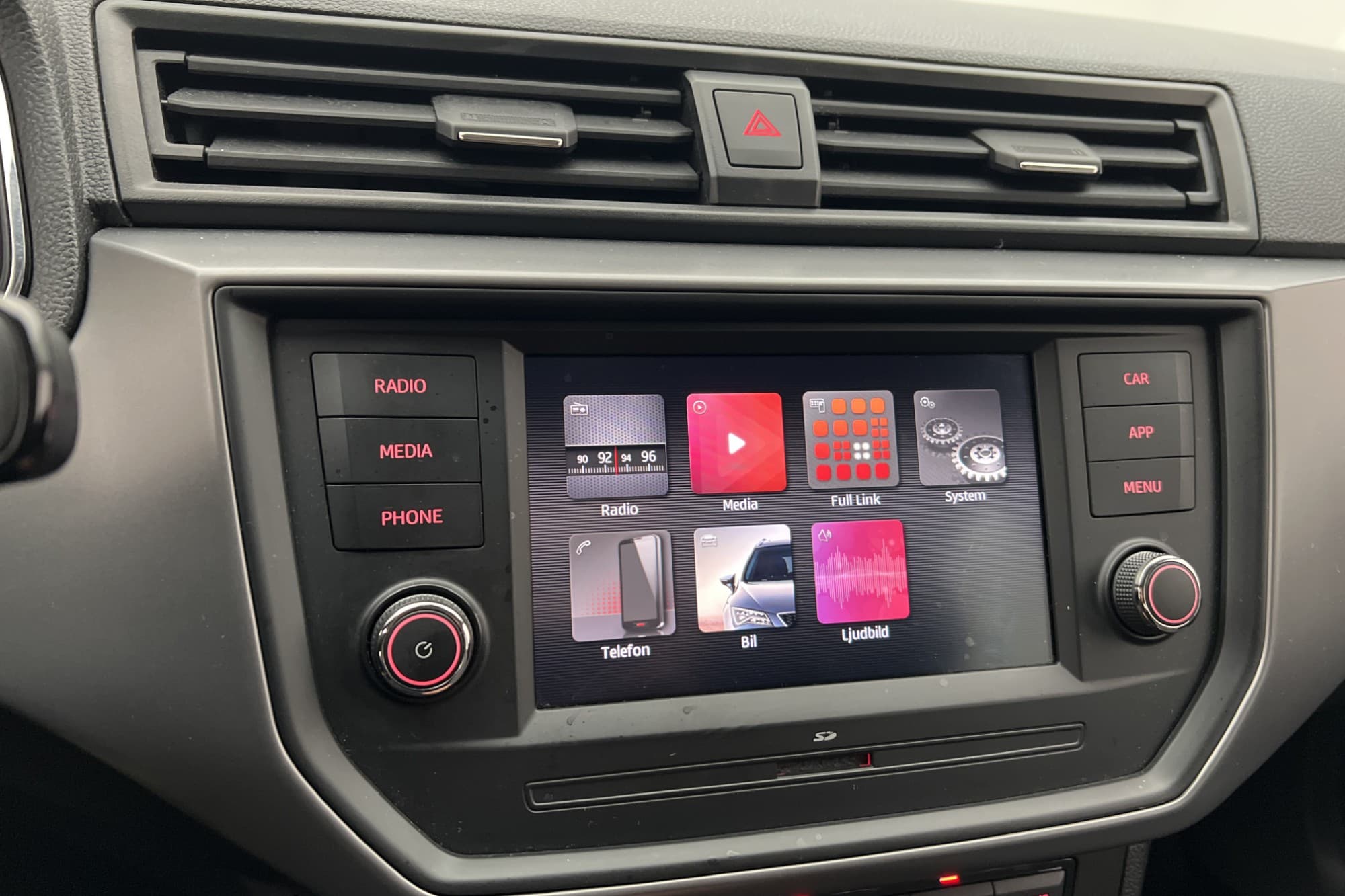 SEAT Ibiza 1.0 MPI 80hk M&K-Värmare CarPlay Sensorer