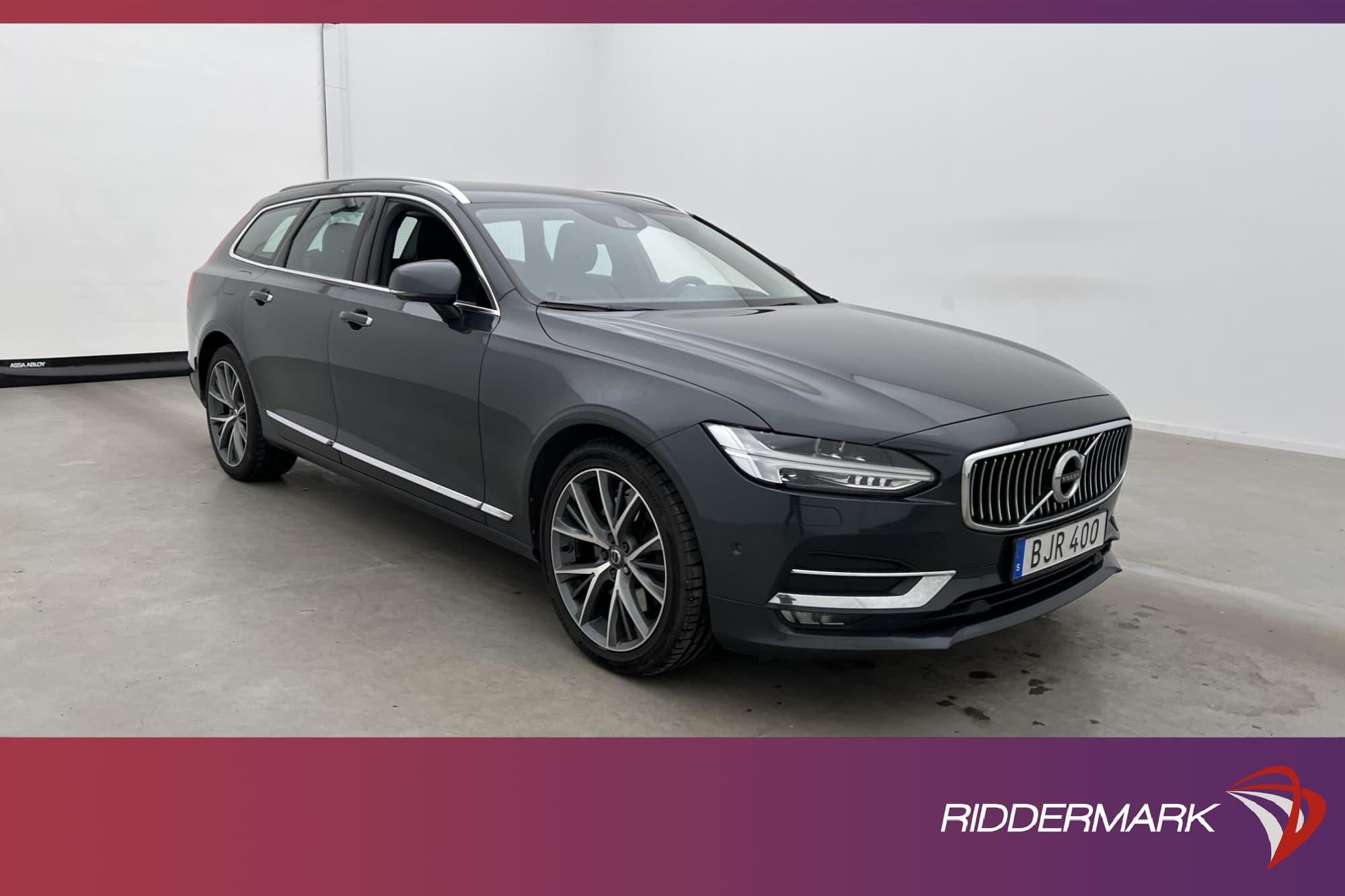 Volvo V90 D5 AWD 235hk