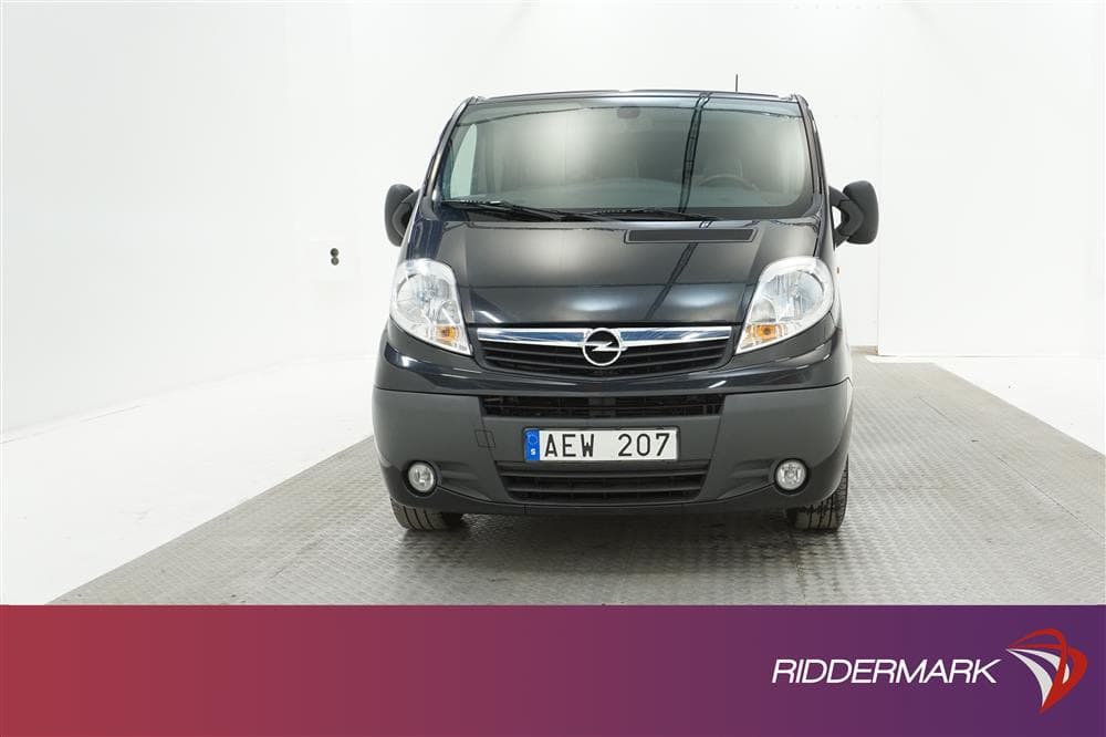 Opel Vivaro 2.0 CDTI 114hk Handikapp Ramp Lång Drag Nybes