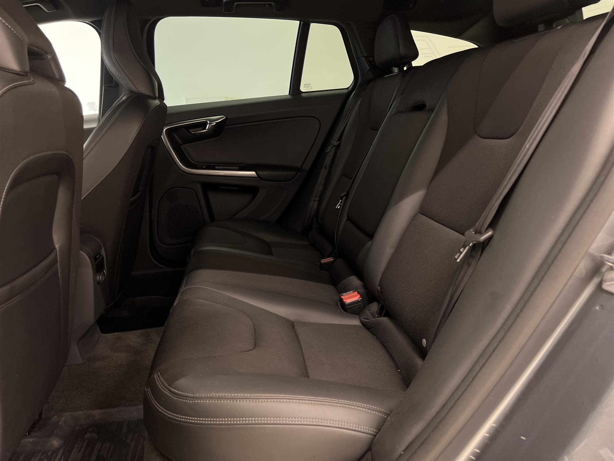 Volvo V60 Cross Country D4 190hk Voc D-Värm Drag BLIS PDC