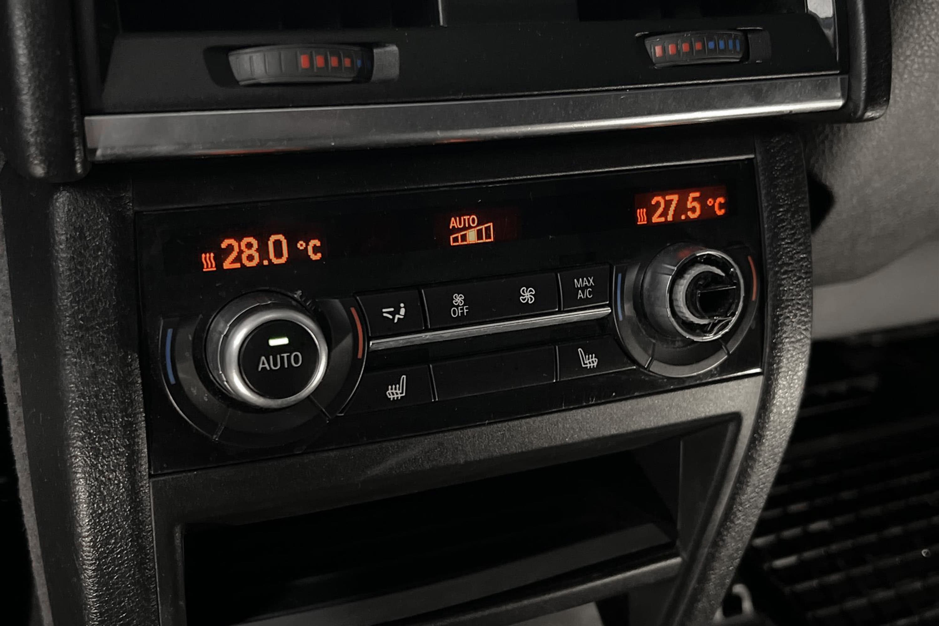 BMW X6 xDrive40d 313hk Taklucka Navi H/K Dragkrok HUD D-Värm