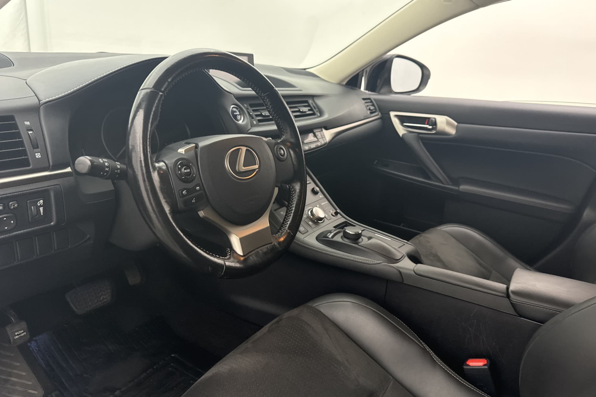 Lexus CT 200h CVT Sport Kamera Navi Halvskinn 0,38l/Mil