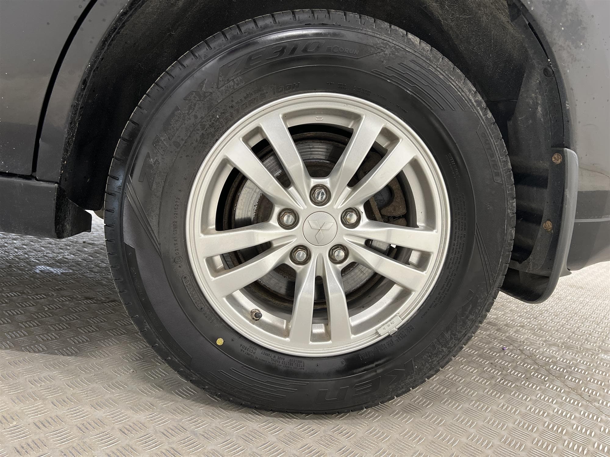 Mitsubishi Outlander P-HEV 2.0 Hybrid 4WD 203hk B-Kam Drag