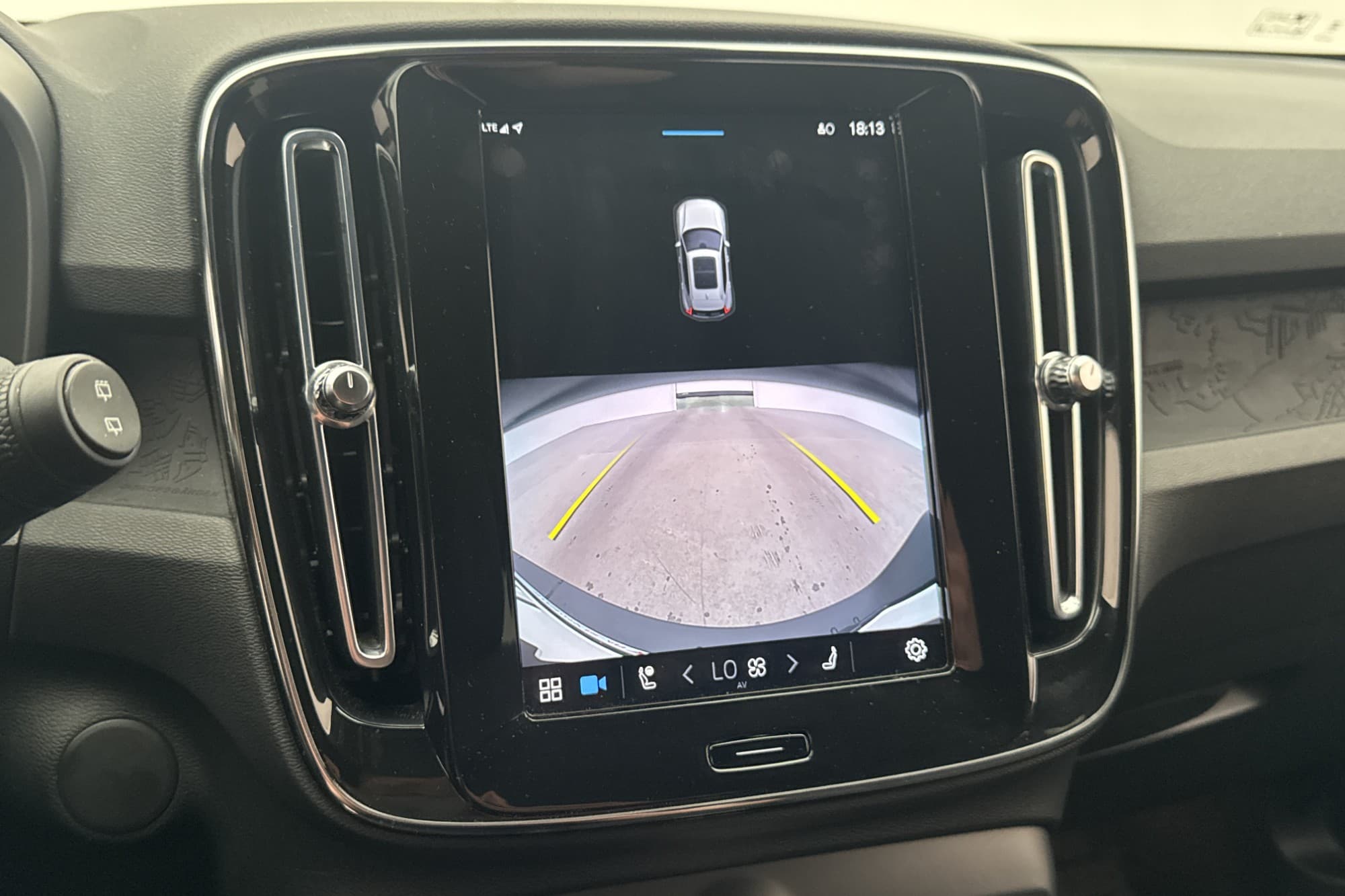 Volvo XC40 Recharge Single Motor Core Värmare Kamera CarPlay