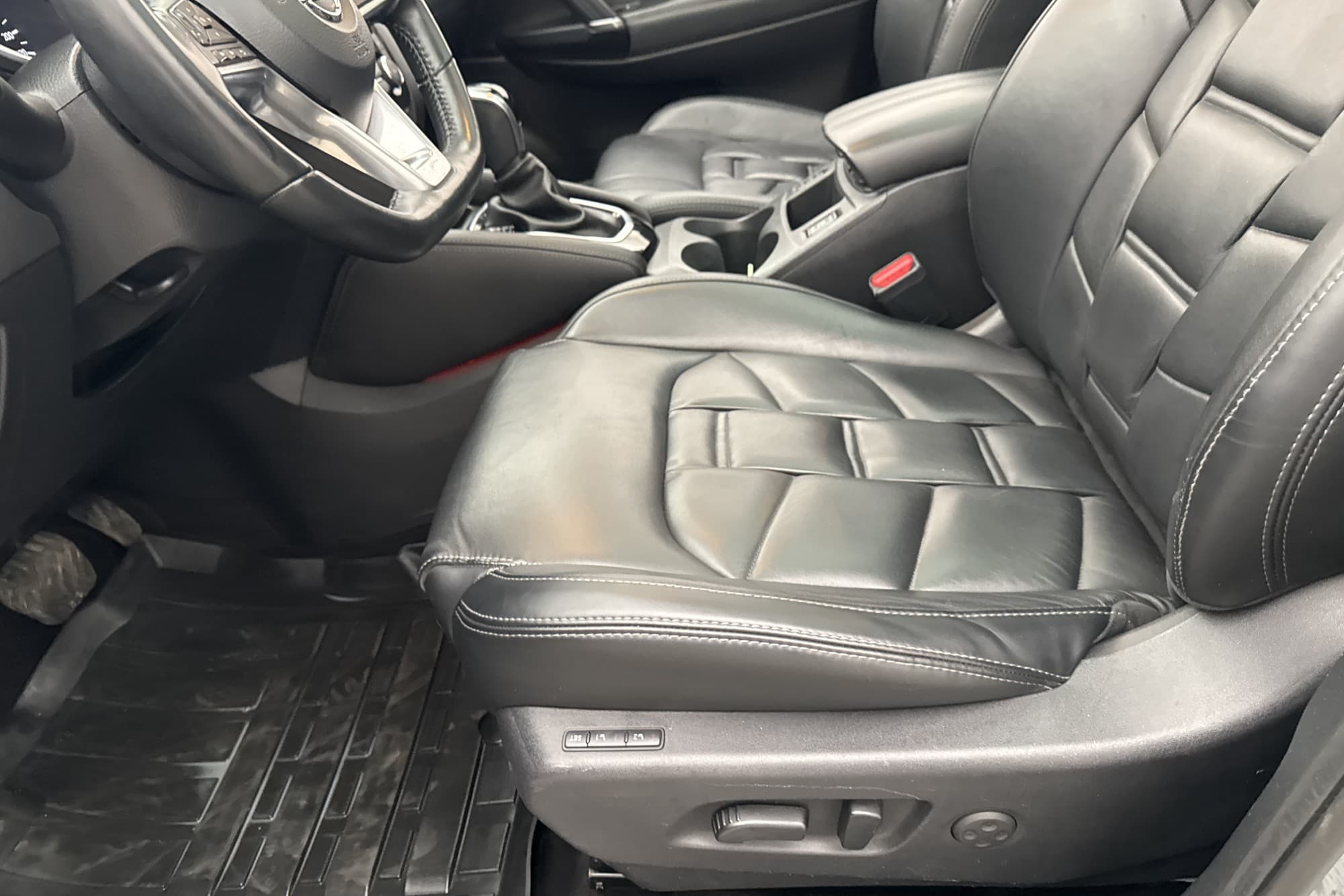 Nissan Qashqai 115hk Tekna + Pano BOSE 360° Navi Skinn Drag