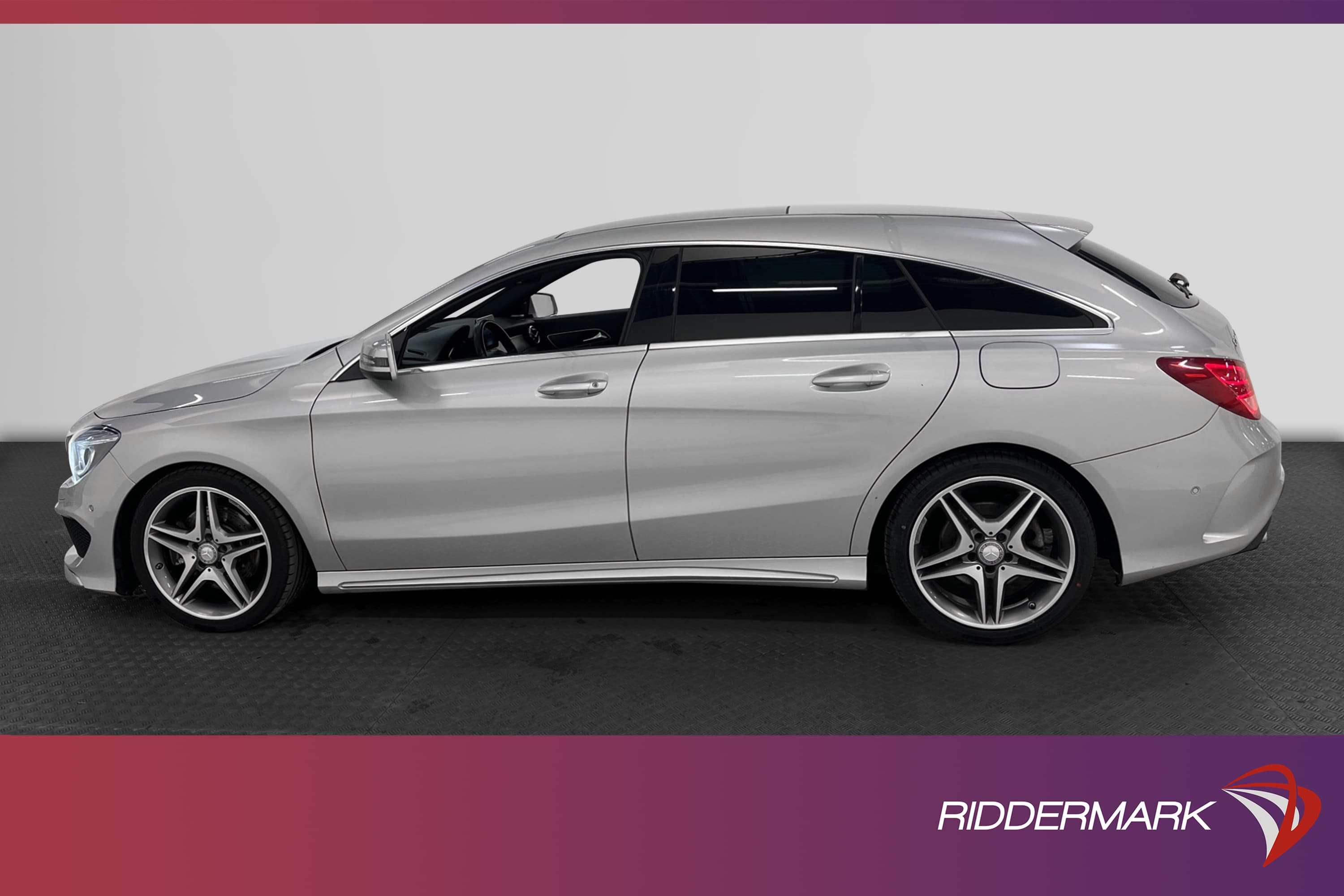 Mercedes-Benz CLA 220 CDI 177hk AMG Pano Backkamera Navi LED