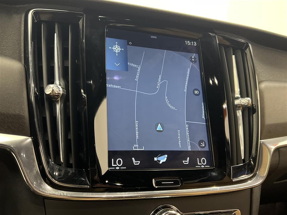 Volvo V90 D4 Cross Country AWD Pro VOC Värmare Navi HUD Drag