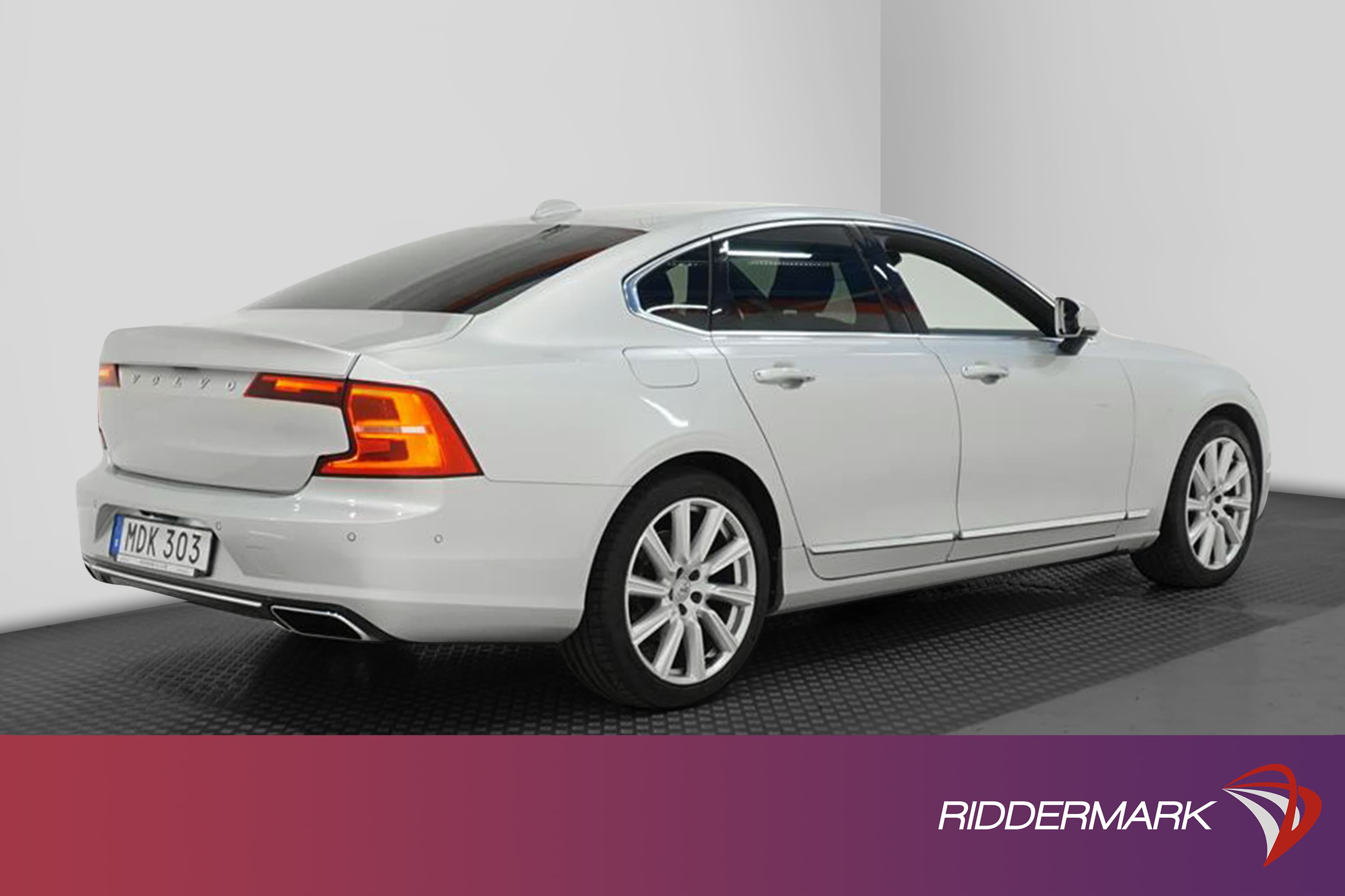 Volvo S90 D4 AWD Inscription D-Värm VOC T-Lucka Skinn B-Kamexteriör