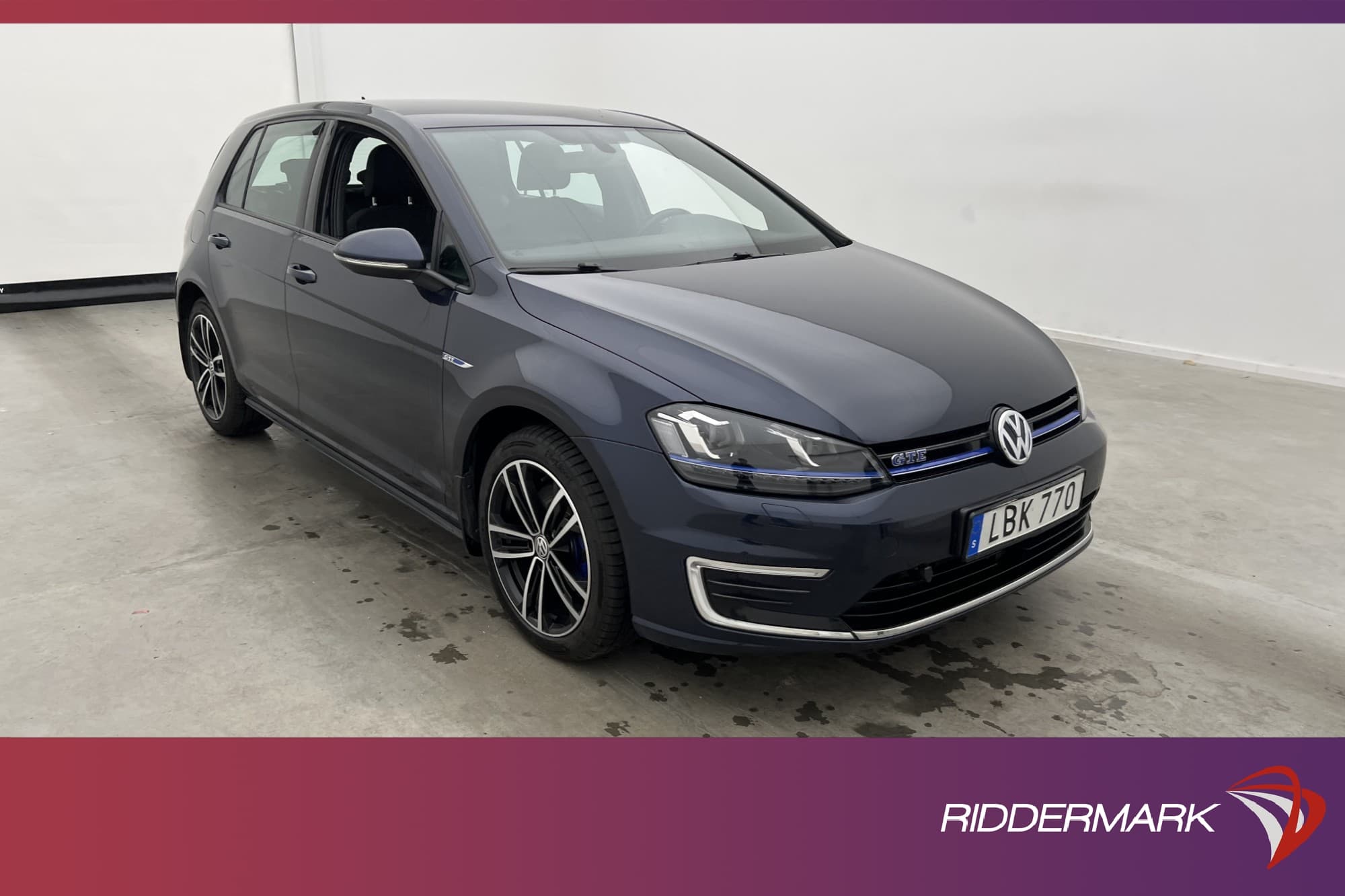 Volkswagen Golf GTE 204hk