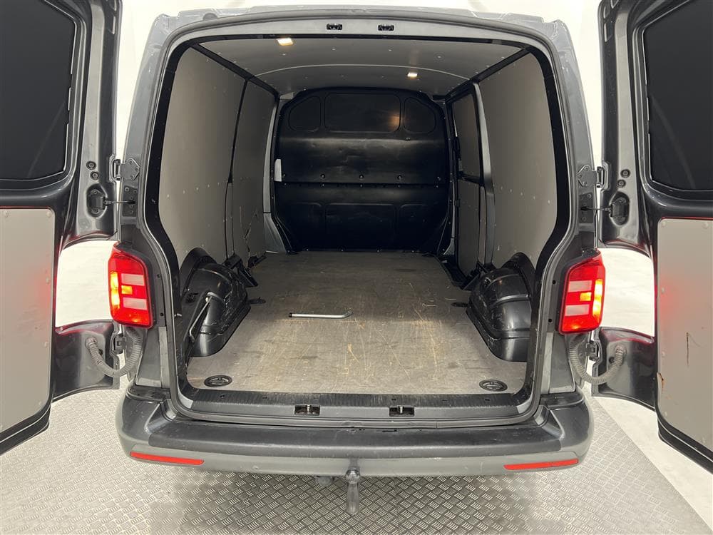 Volkswagen Transporter 2.0 Aut Eu6 150hk L2 Värmare Moms interiör