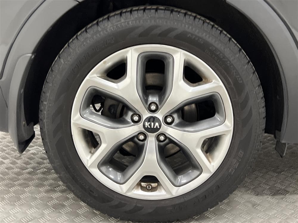 Kia Sorento 2.2 CRDi 200hk 7-Sits Pano Skinn Infinity B-Kaminteriör