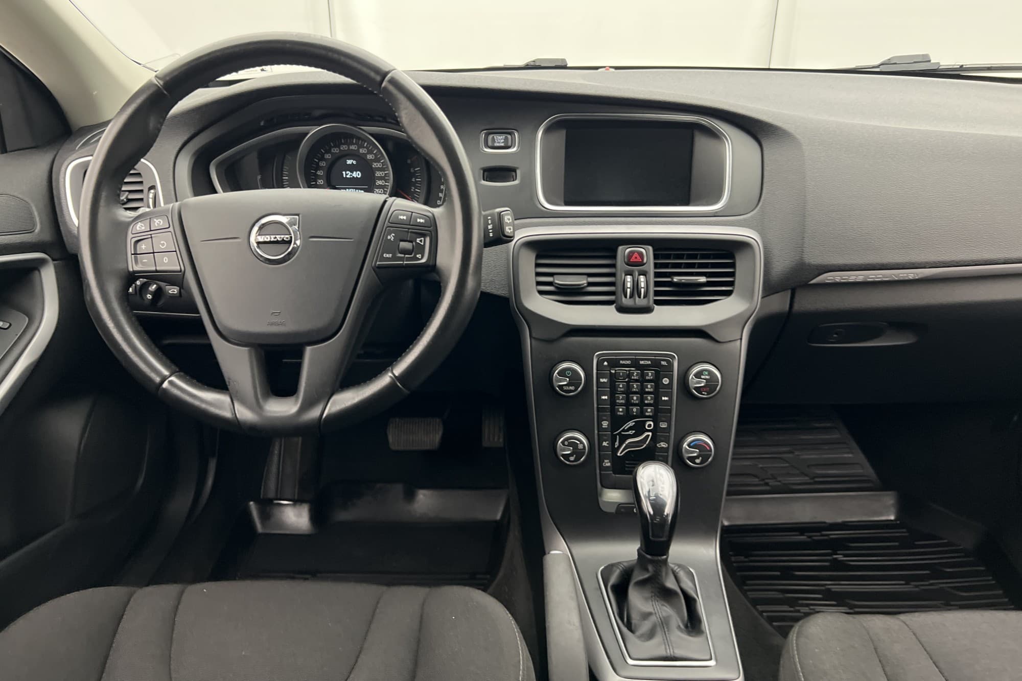 Volvo V40 Cross Country T3 152hk Kinetic VOC Värm Sensorer