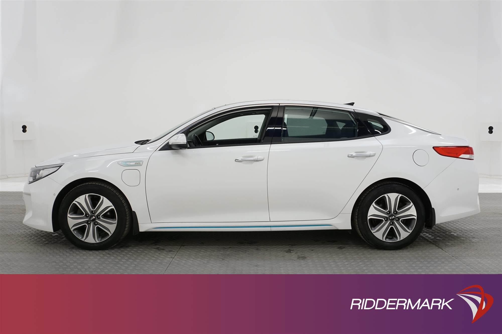 Kia Optima Plug-in 205hk