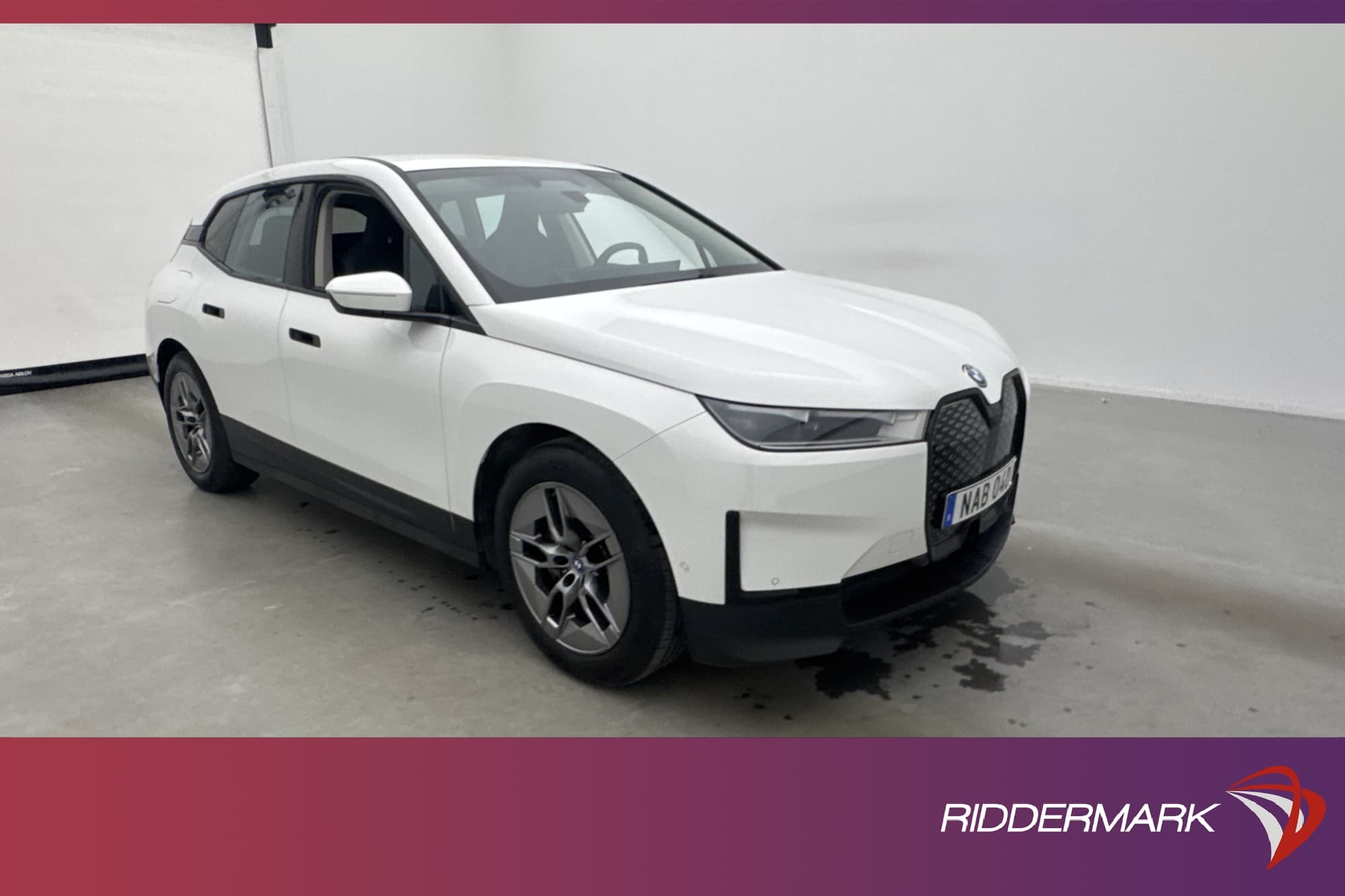 BMW iX xDrive40 326hk