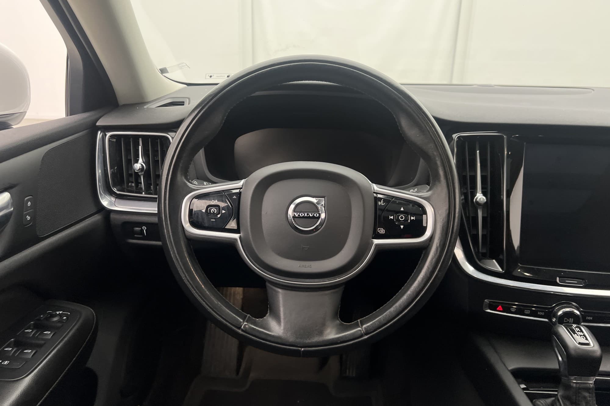 Volvo S60 T4 190hk Advanced Pano HUD 360° VOC Navi BLIS
