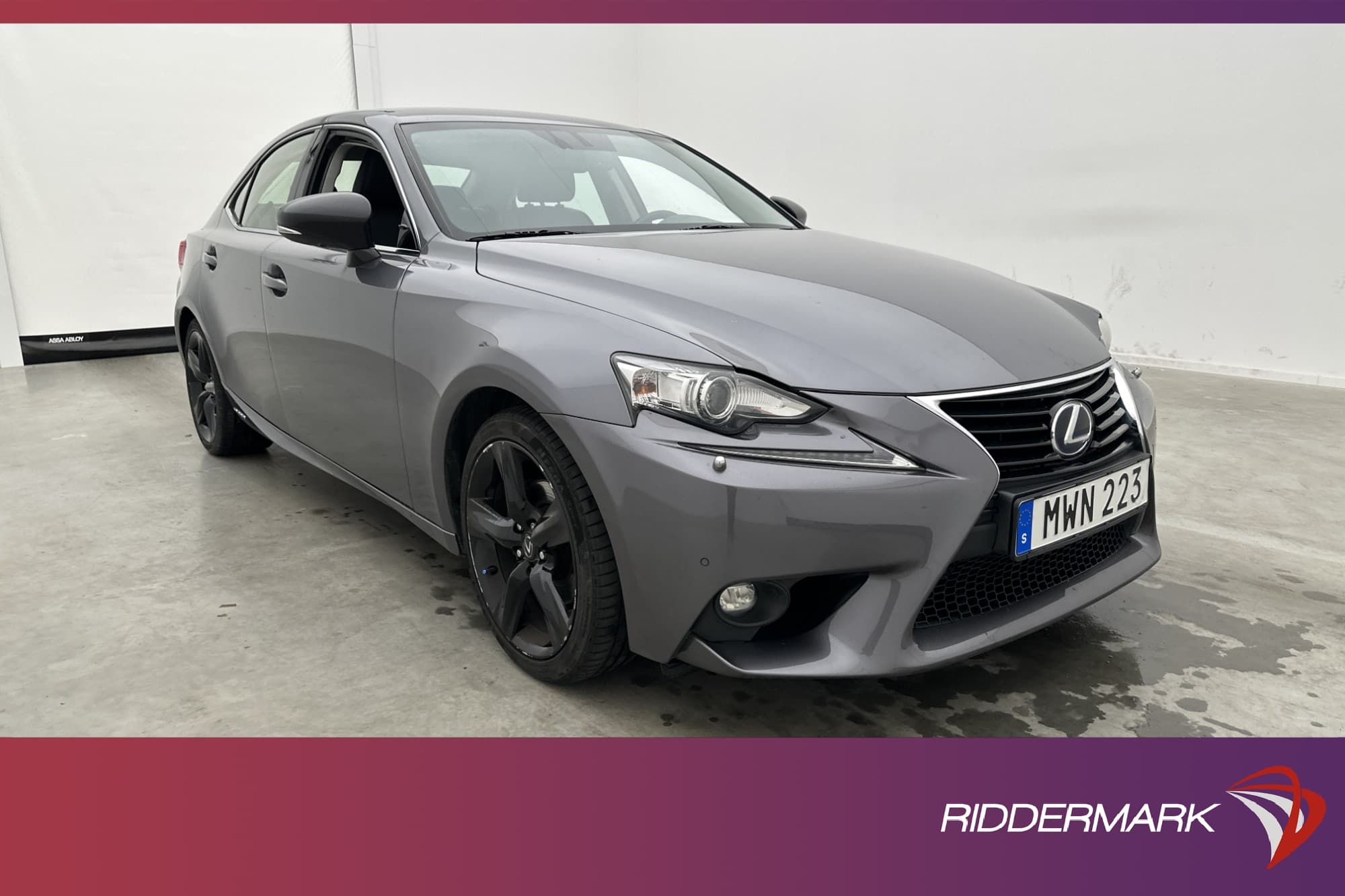 Lexus IS 300h 223hk