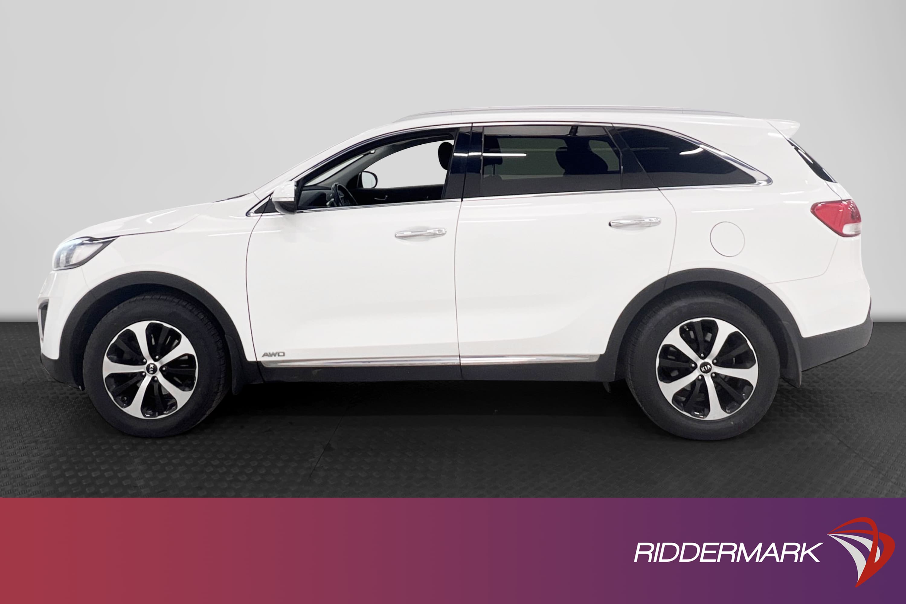Kia Sorento AWD 200hk 7-Sits Läder B-kamera Drag Nyservad