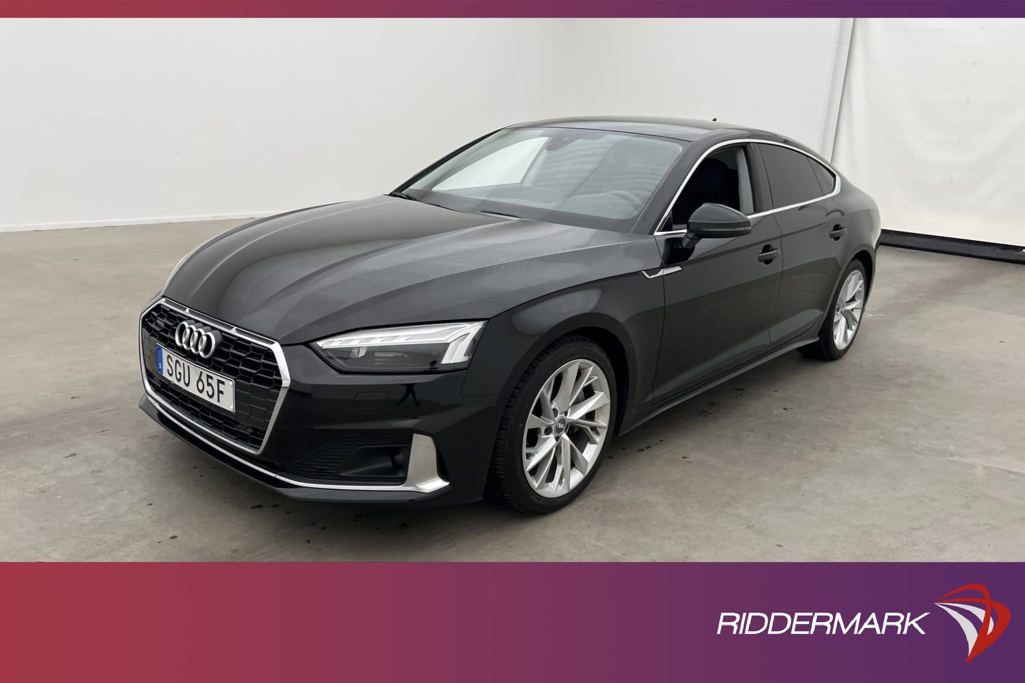 Audi A5 Sportback 45 TFSI Q Cockpit Kamera CarPlay Värm Drag