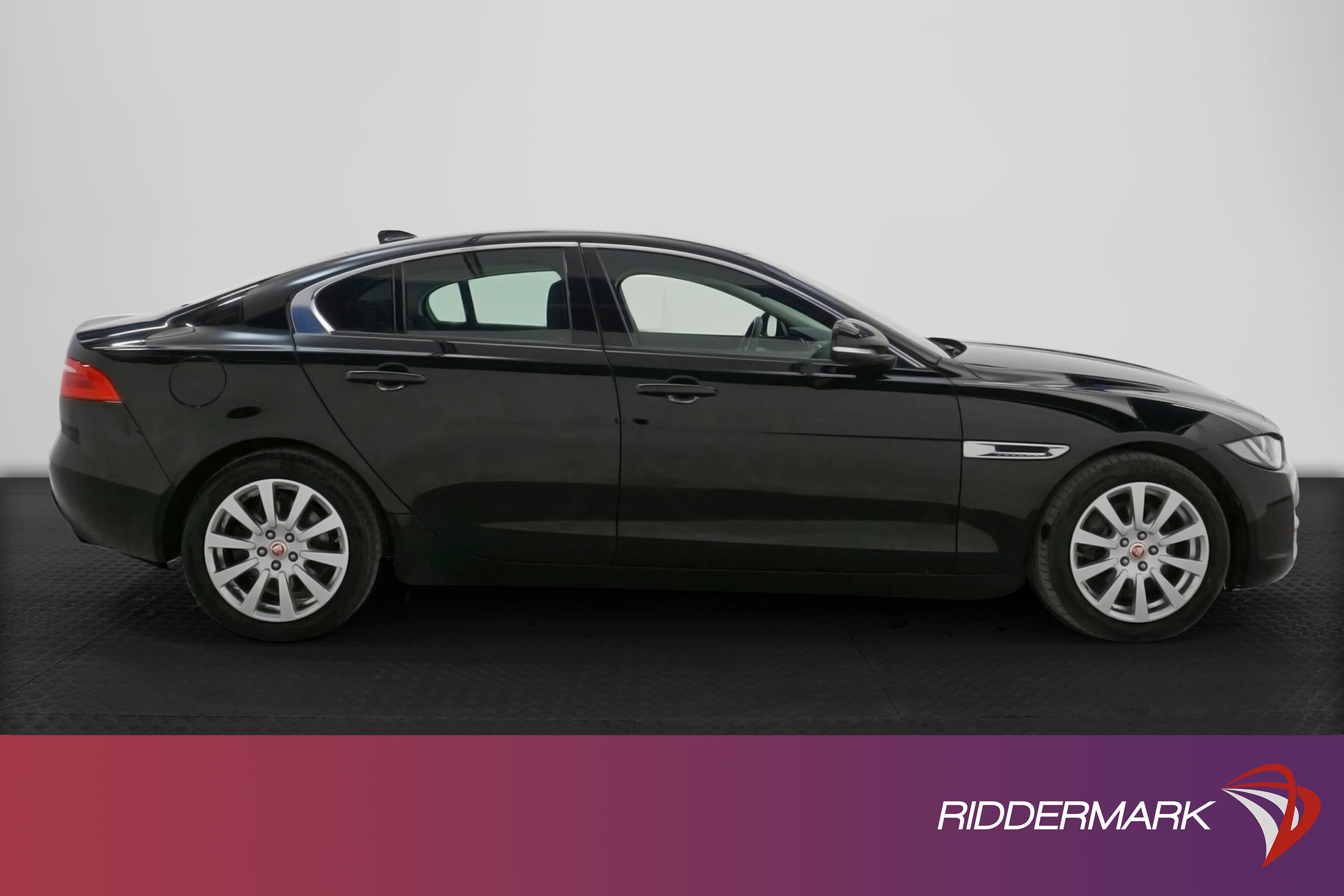 Jaguar XE 20d 180hk Sensorer Välservad 0,42l/mil 