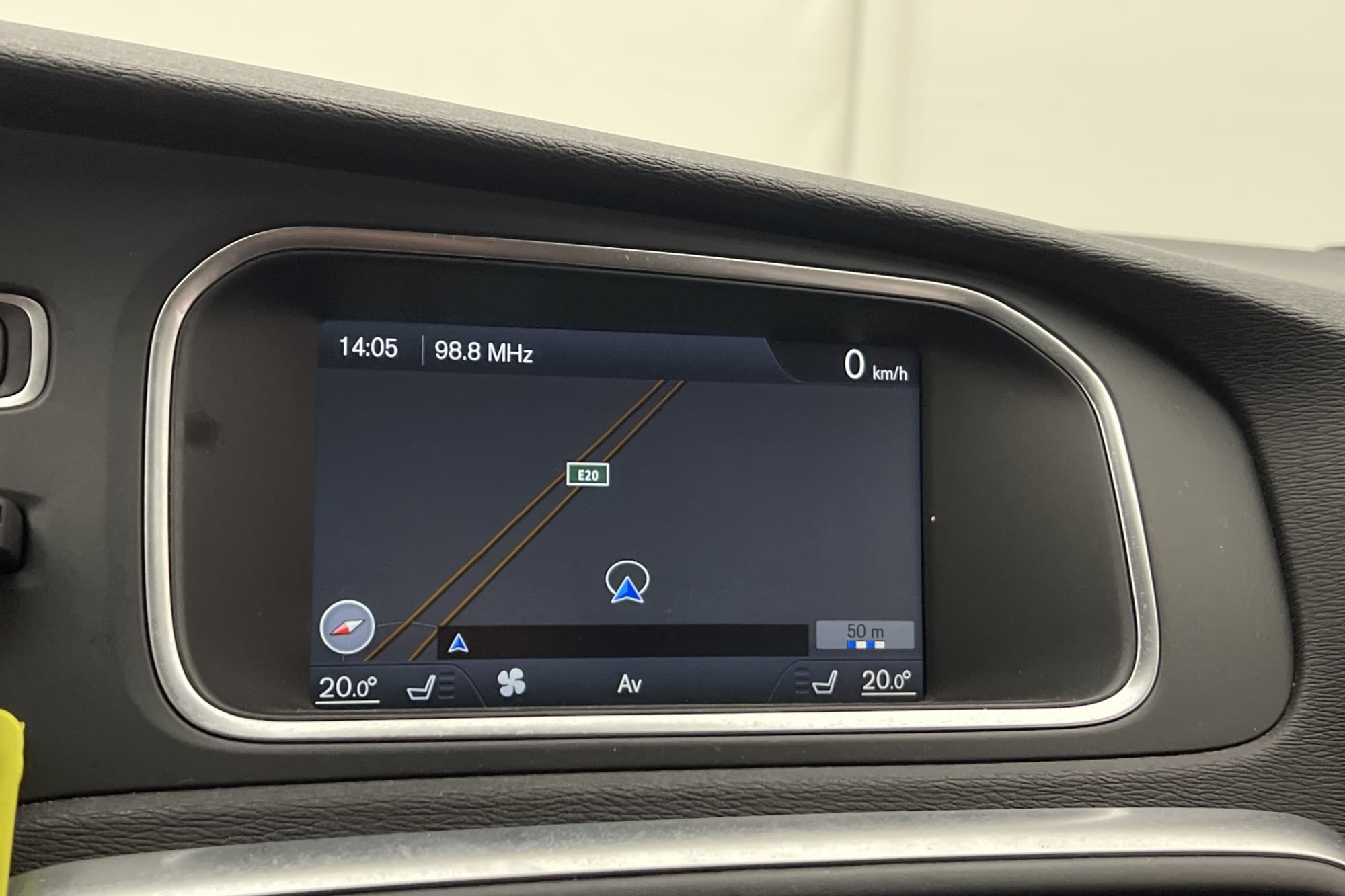 Volvo V40 Cross Country Polestar D3 177hk Momentum Pano Värm