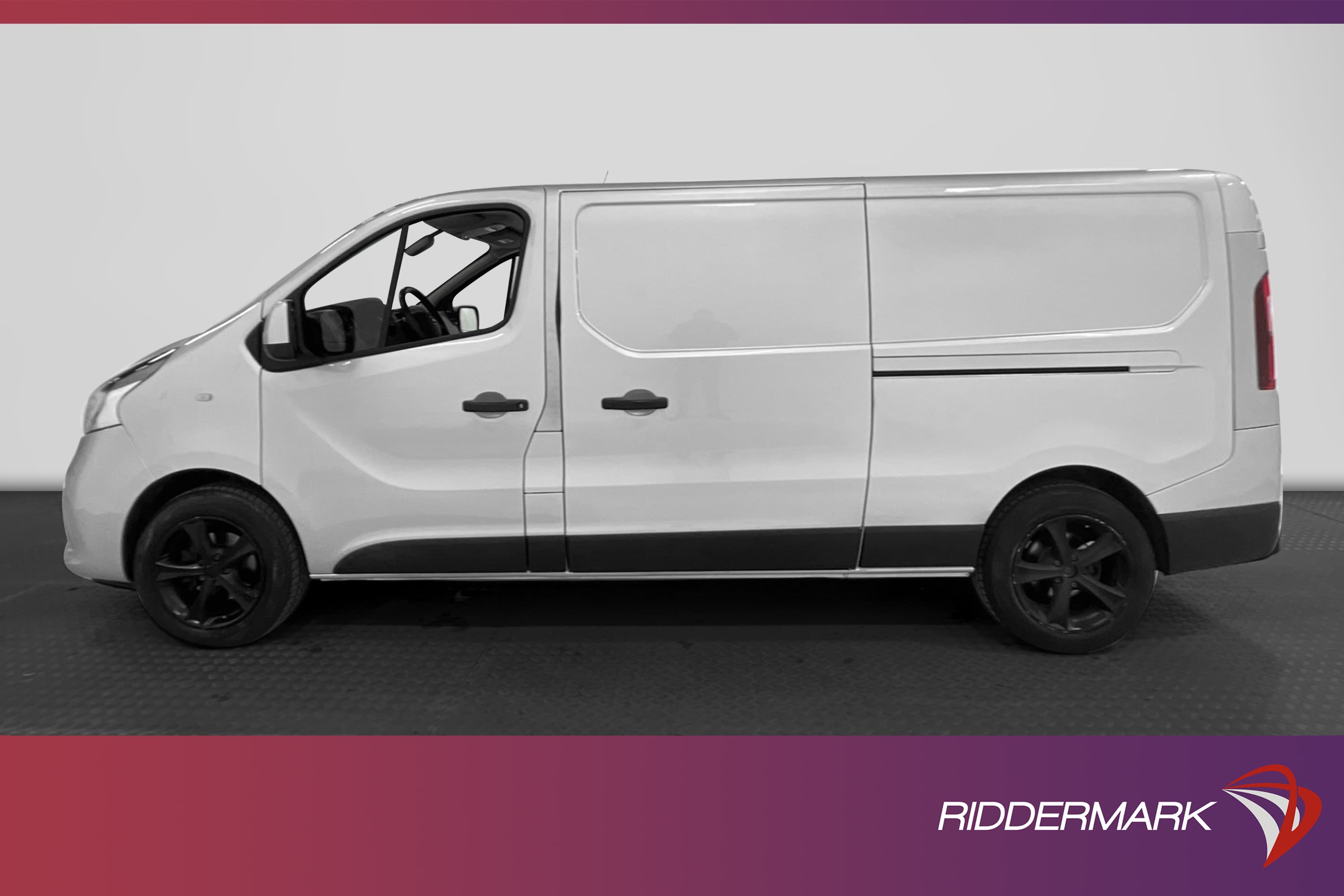 Nissan NV300