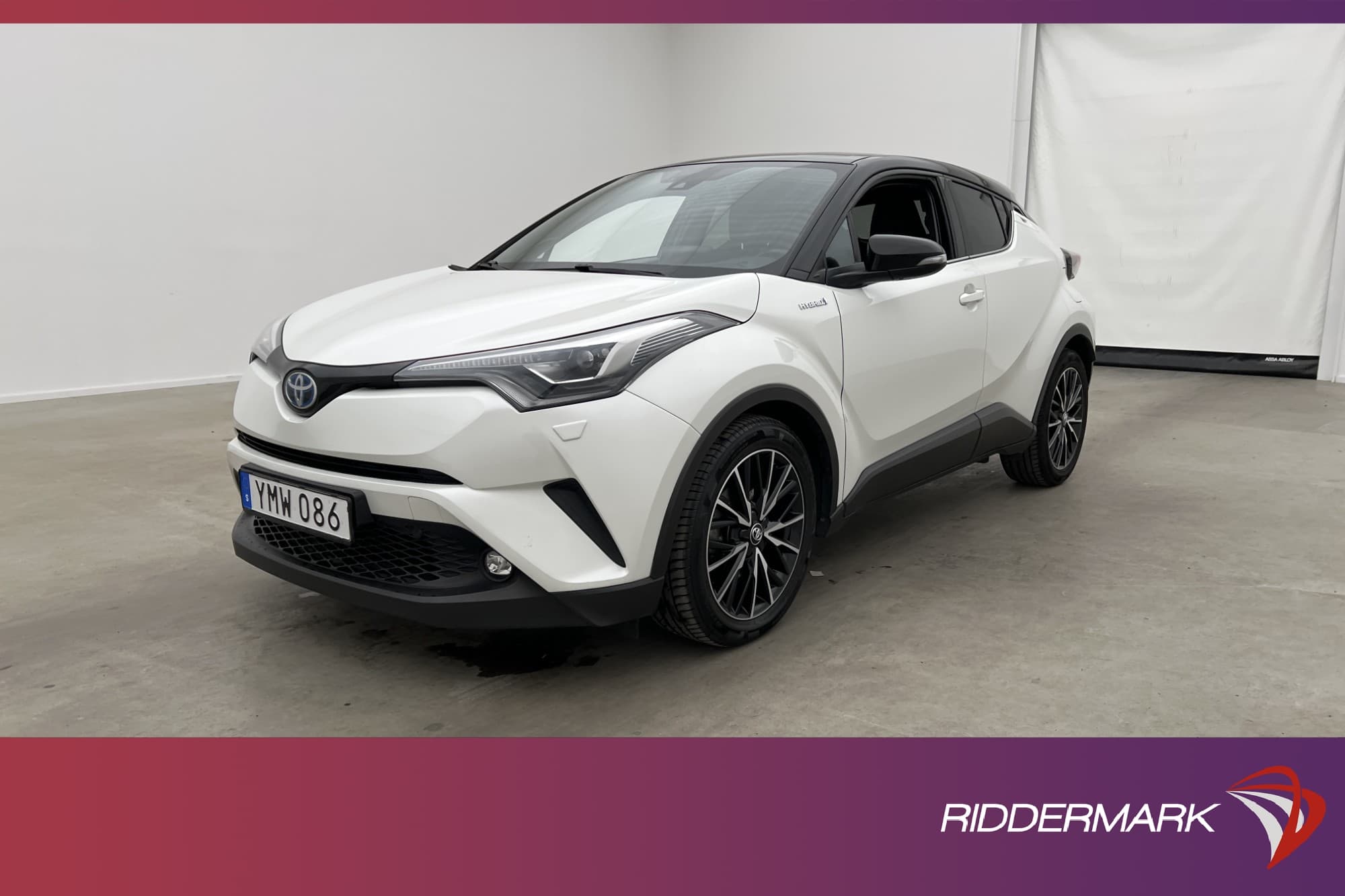 Toyota C-HR Hybrid M&K-Värmare Kamera Skinn Drag Rattvärme