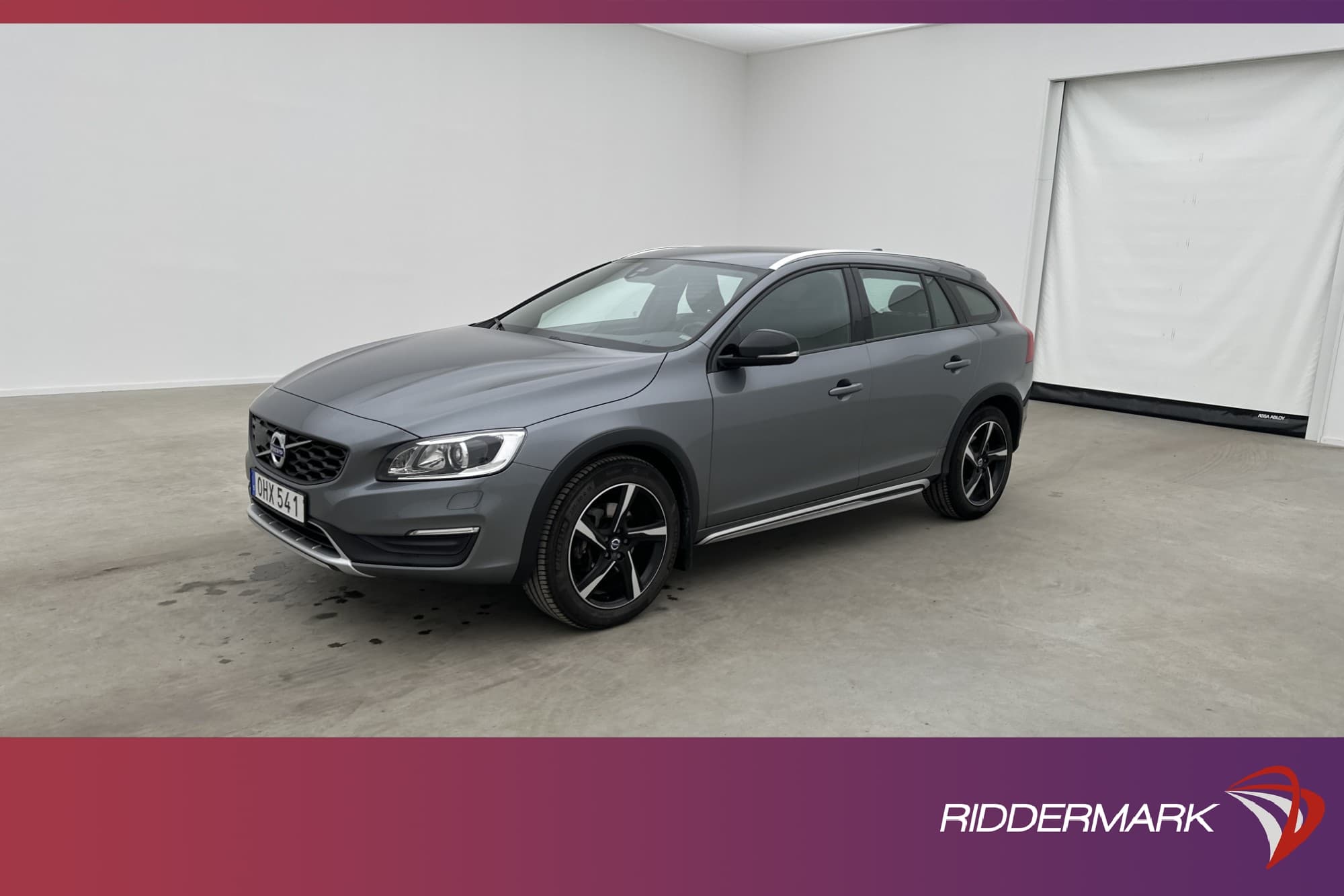 Volvo V60 Cross Country D4 AWD