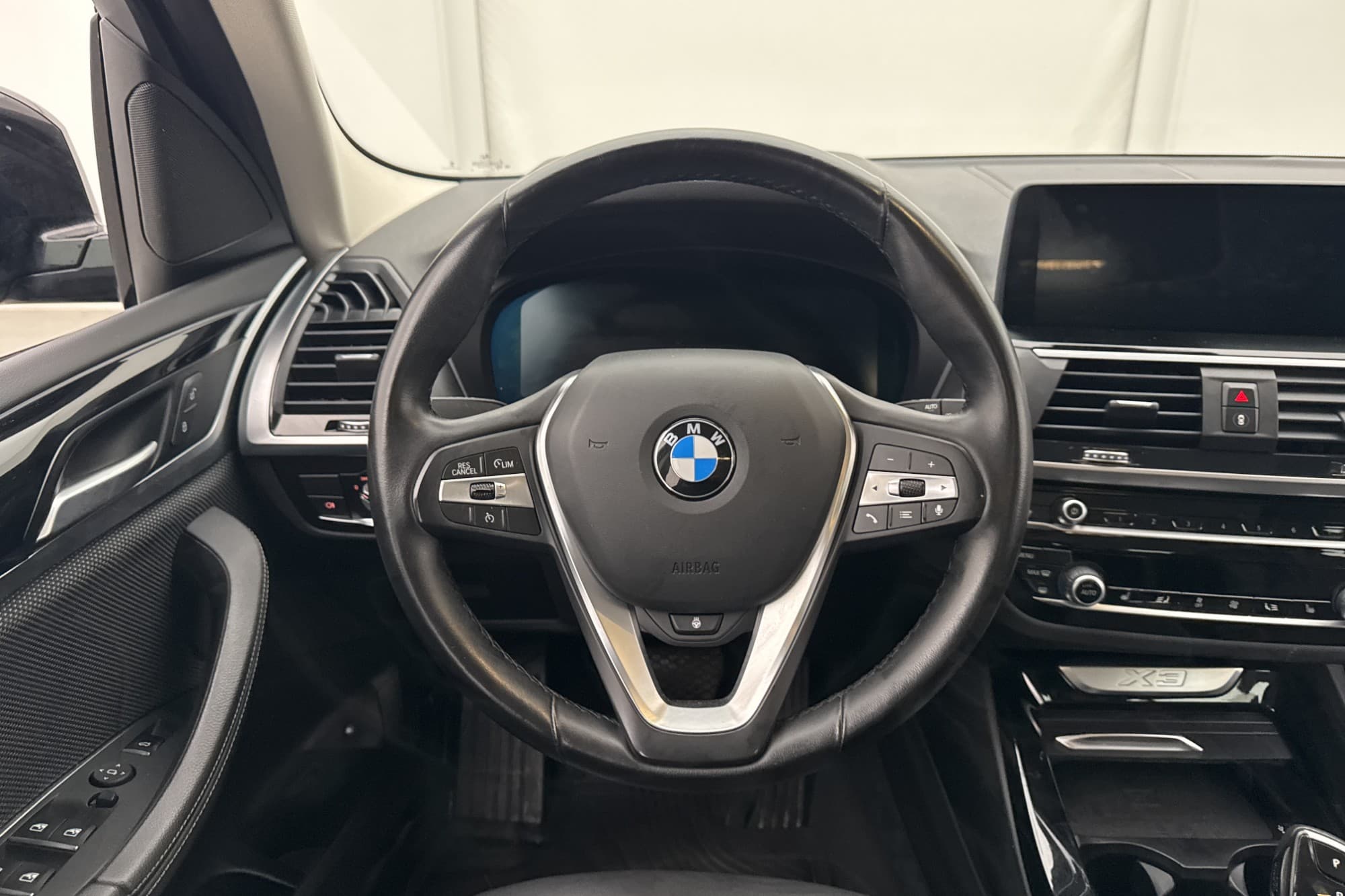 BMW X3 xDrive30e 292hk Xline HiFi CarPlay Halvskinn MOMS