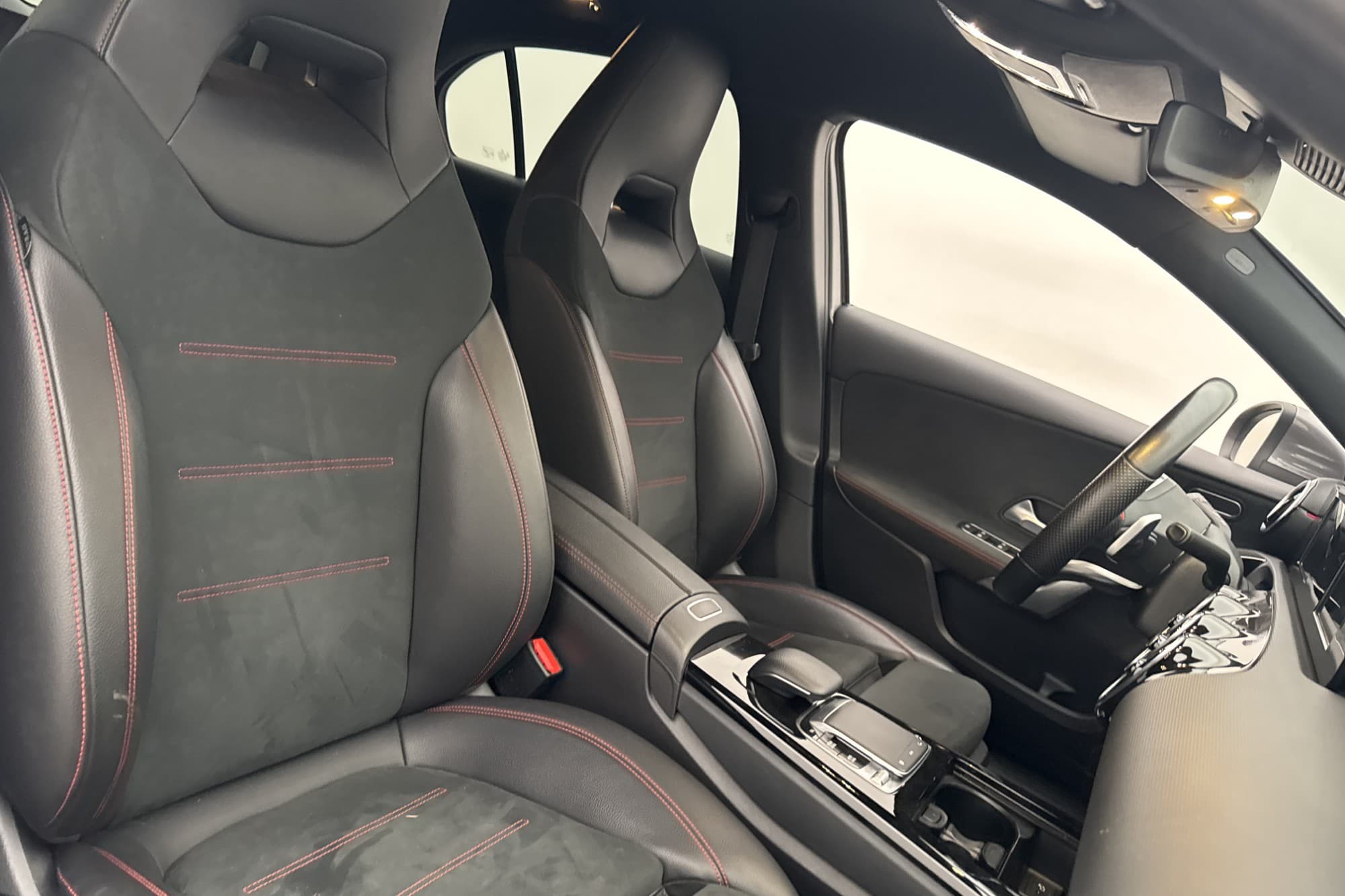 Mercedes-Benz A 200 163hk AMG Kamera Halvskinn CarPlay