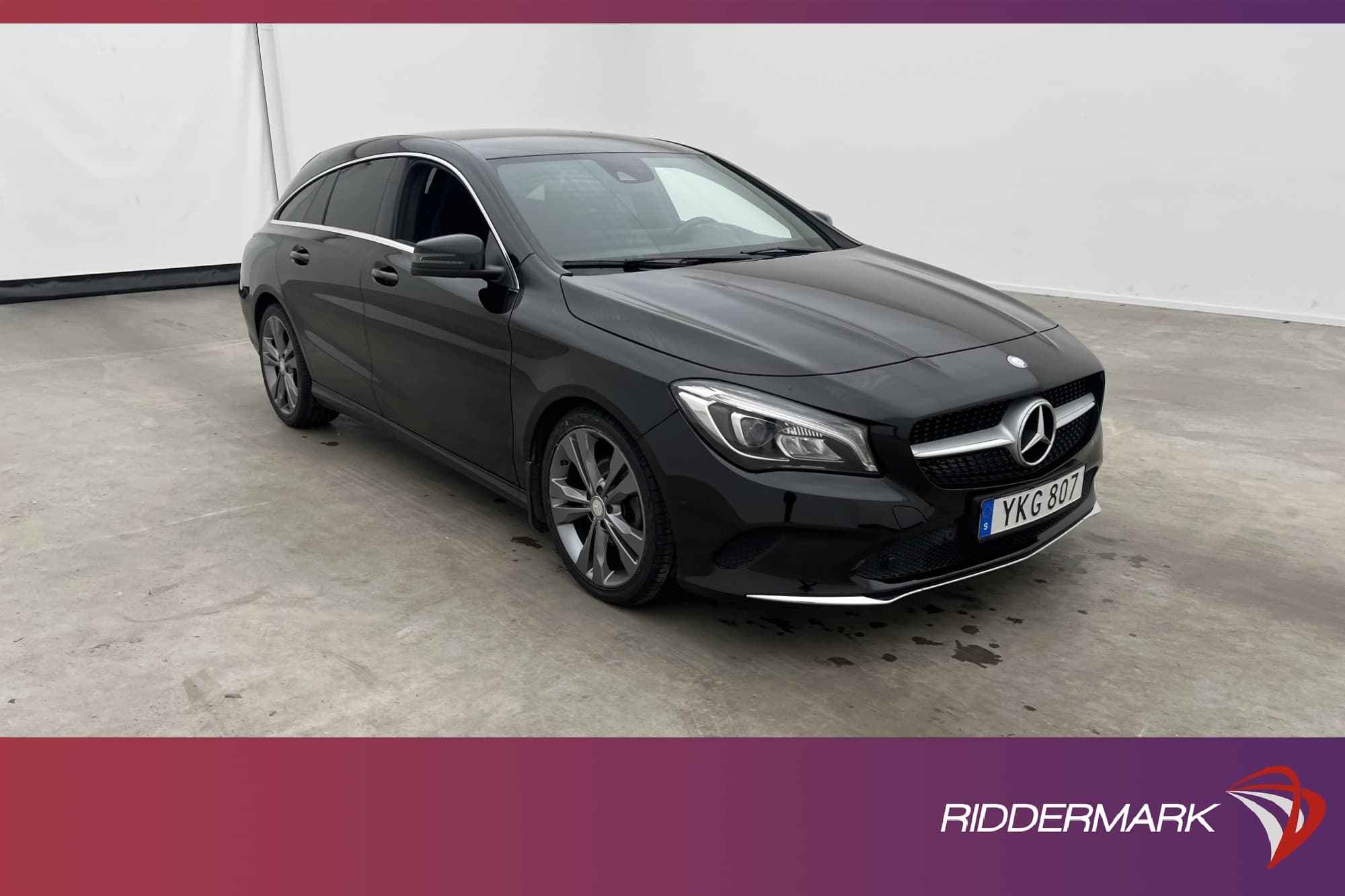Mercedes-Benz CLA Shooting Brake 4M