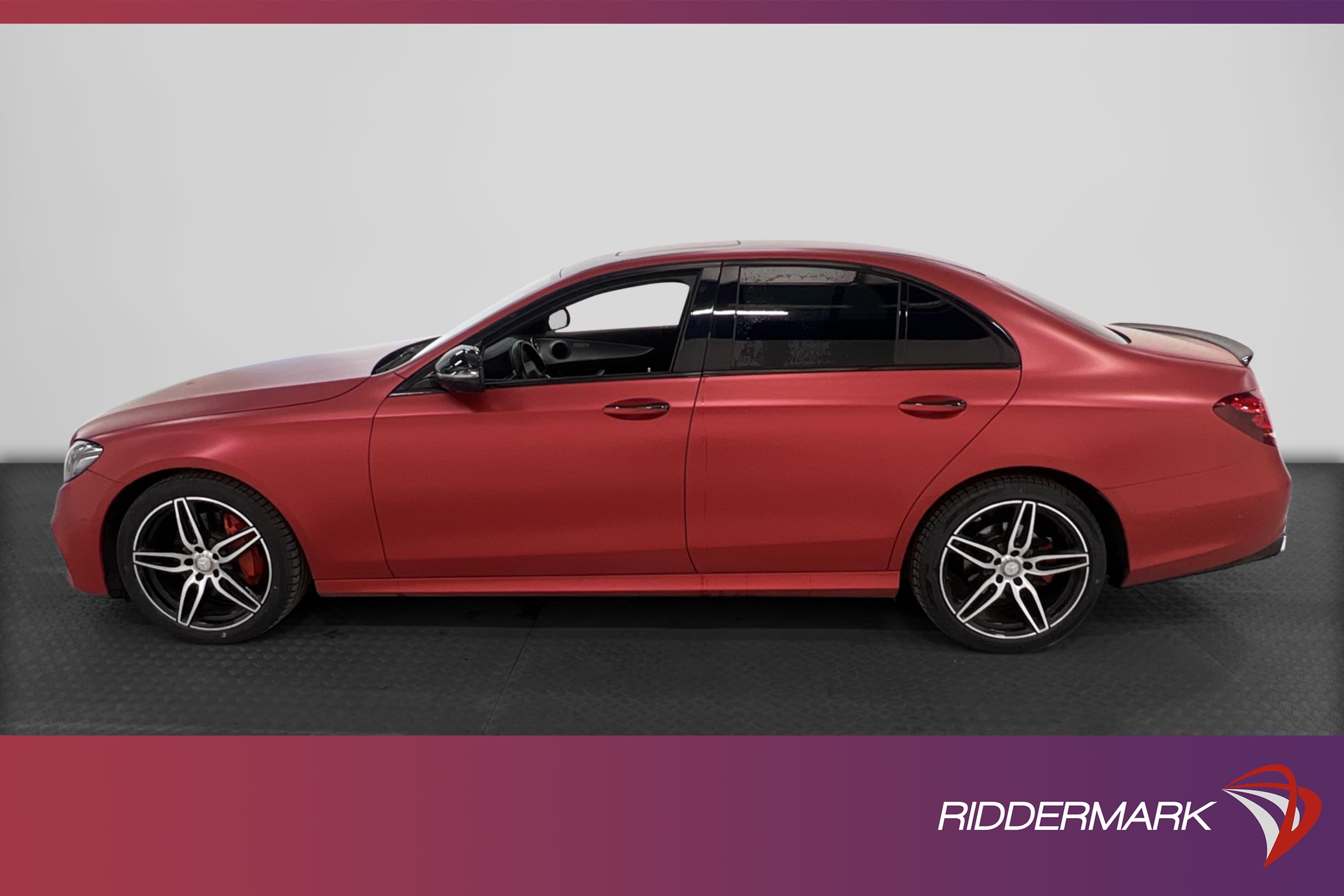 Mercedes-Benz E 220 d 4M 194hk AMG 360° D-värm Wide Drag HUD