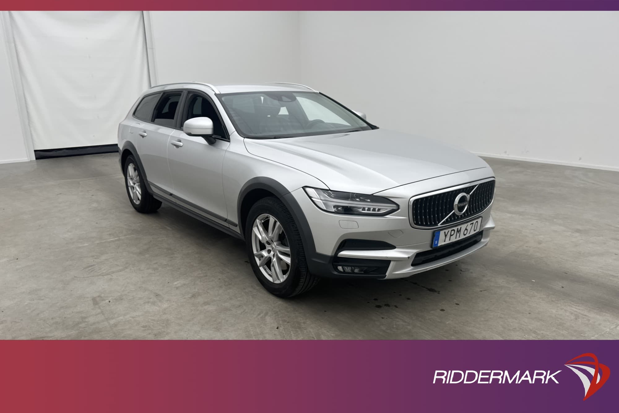 Volvo V90 Cross Country D4 AWD