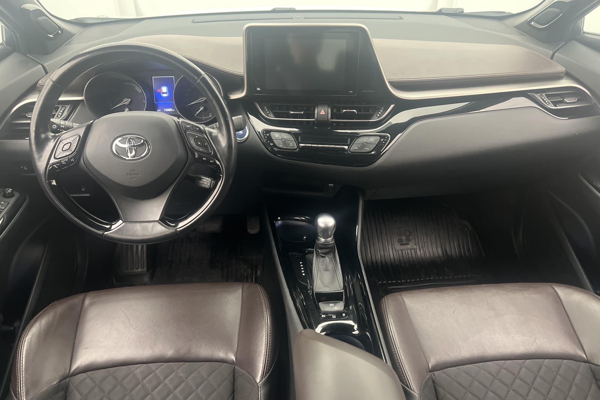 Toyota C-HR Hybrid Executive JBL Kamera Rattvärme 039l/Mil