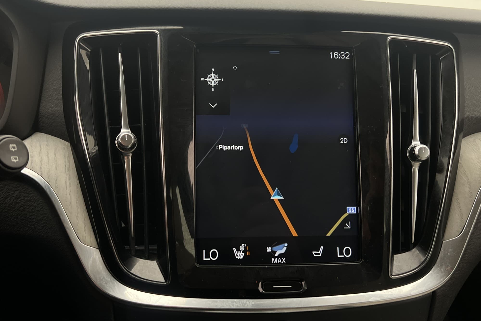 Volvo V60 D3 Inscription VOC D-Värm Skinn Kamera GPS CarPlay