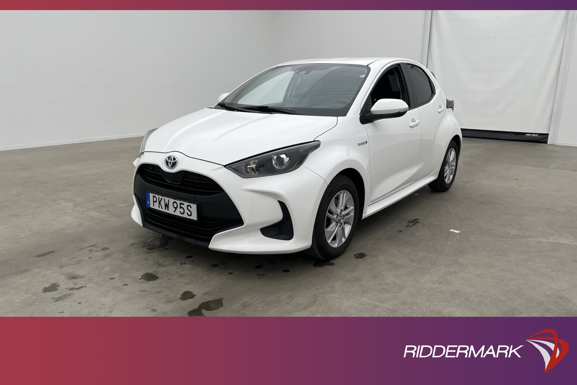 Toyota Yaris Hybrid CVT 116hk