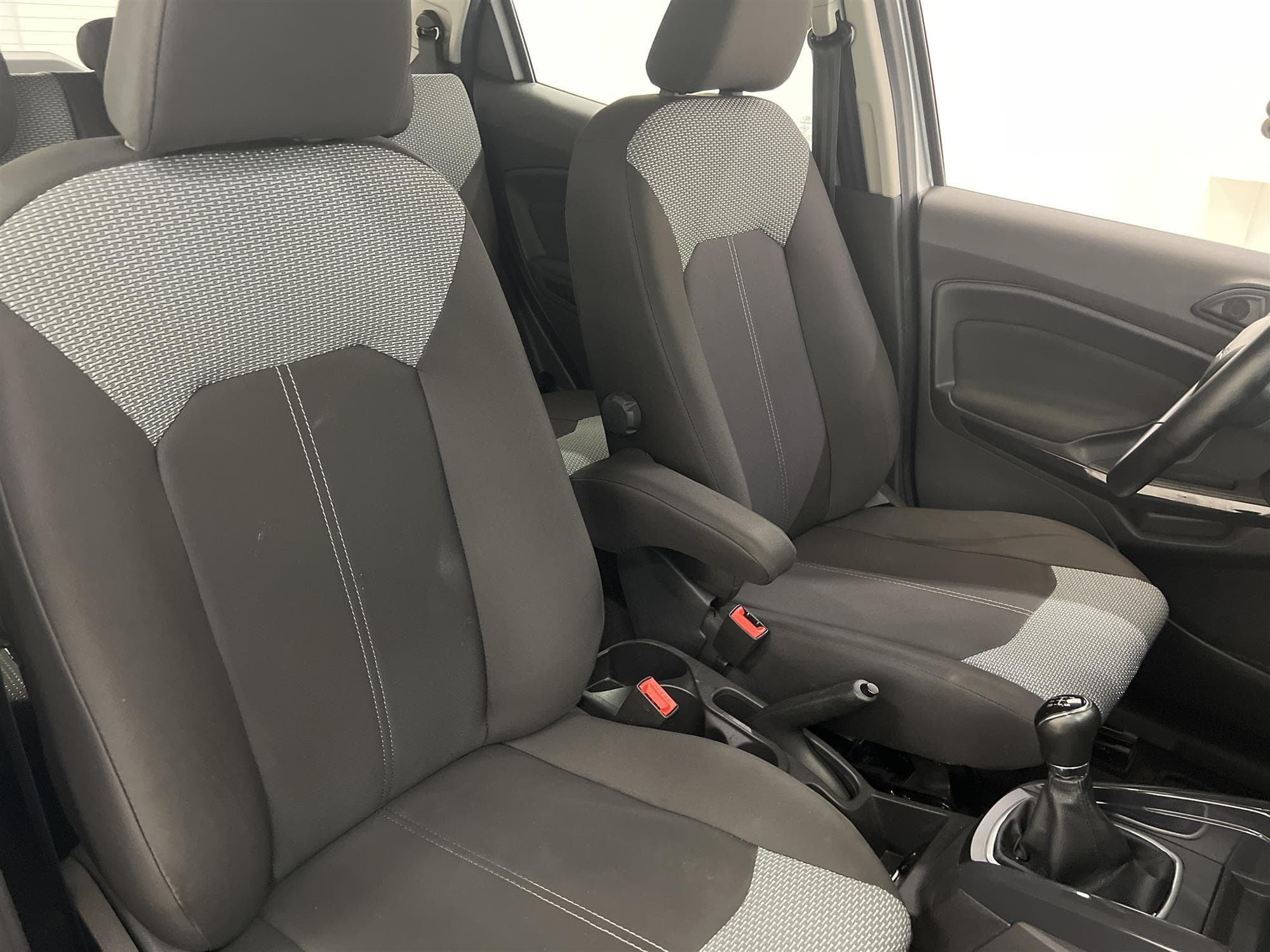 Ford EcoSport 1.0 EcoBoost 125hk 668kr Skatt 0,47L/mil