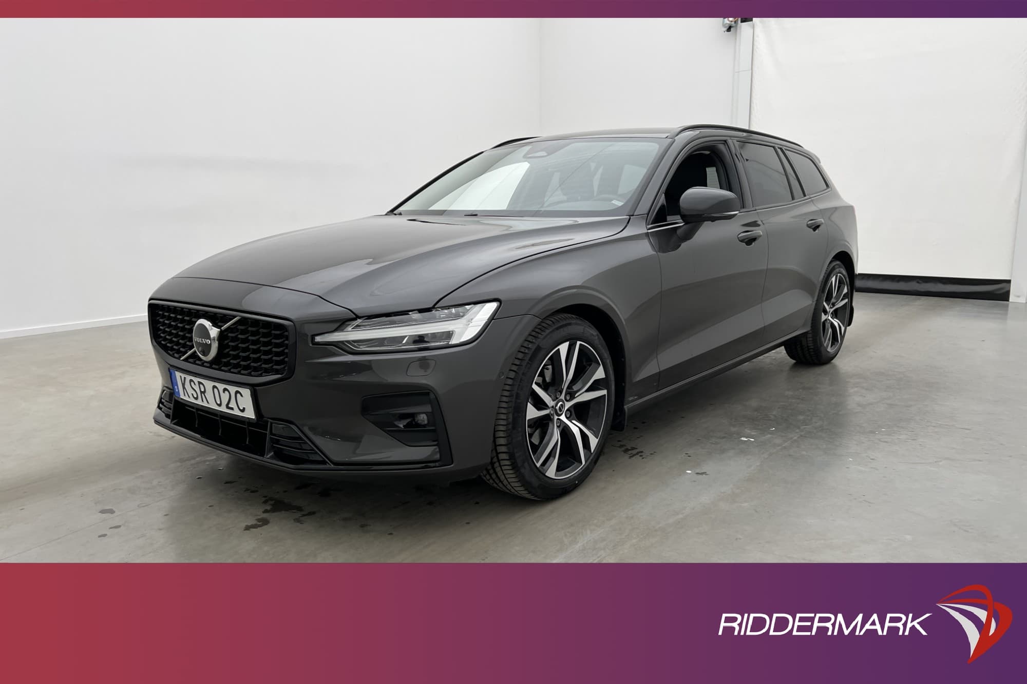 Volvo V60 B4