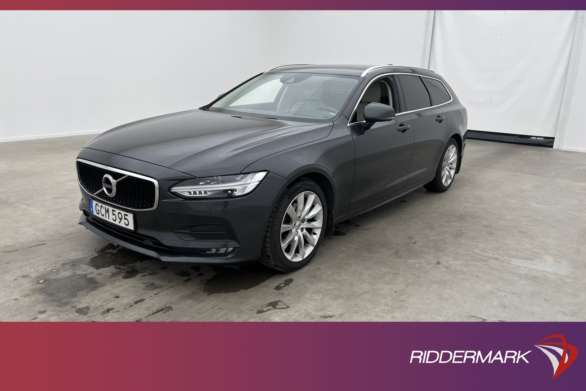 Volvo V90 D4