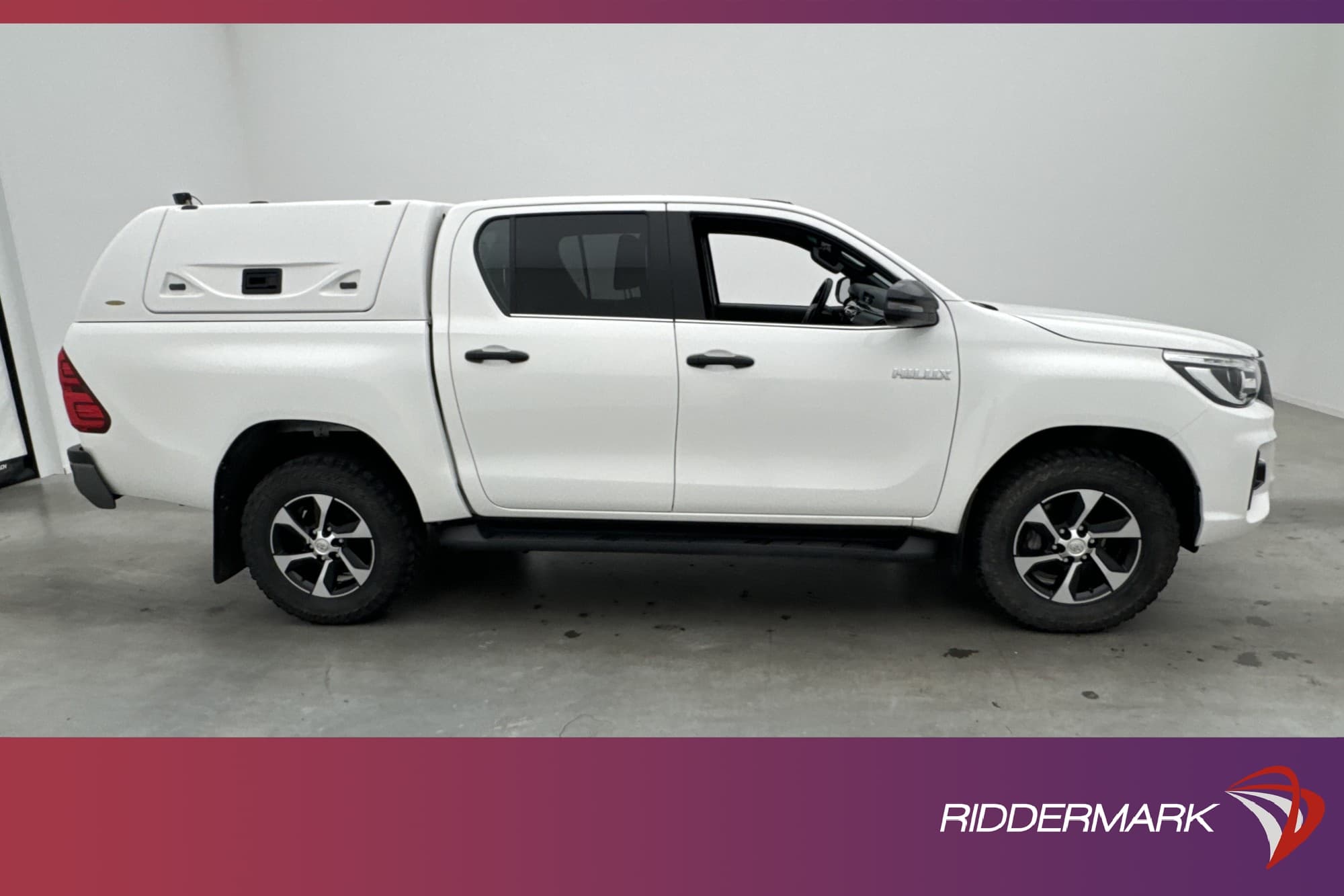 Toyota Hilux Premium 2.4 AWD