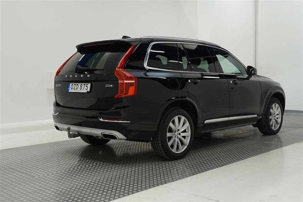 Volvo XC90 D5 225hk AWD Inscription D-Värm VOC B-Kamera Naviexteriör