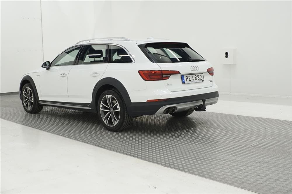 Audi A4 Allroad 2.0 TDI Quattro D-Värm Cockpit Navi Matrixexteriör