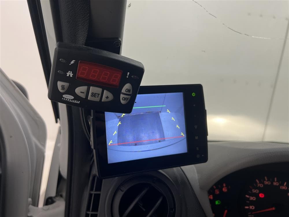 Renault Master 2.3dCi Bakgavel Kamera Kylbil Värmare Moms interiör