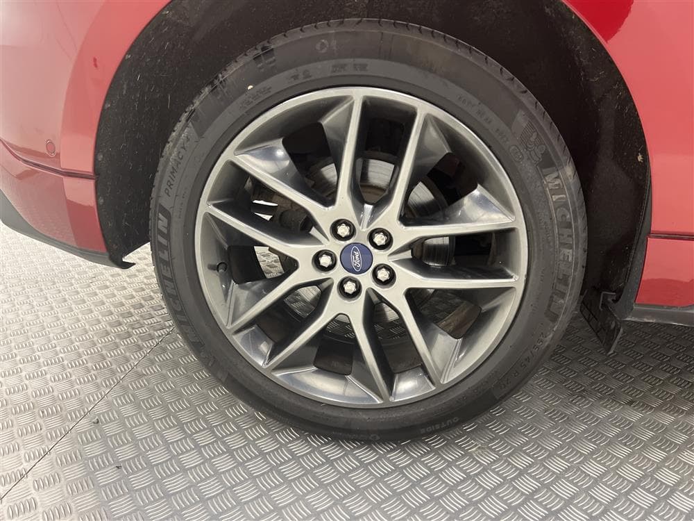 Ford Edge 2.0 210hk AWD Sport Pano Värmare Kamera 0,59l/milinteriör