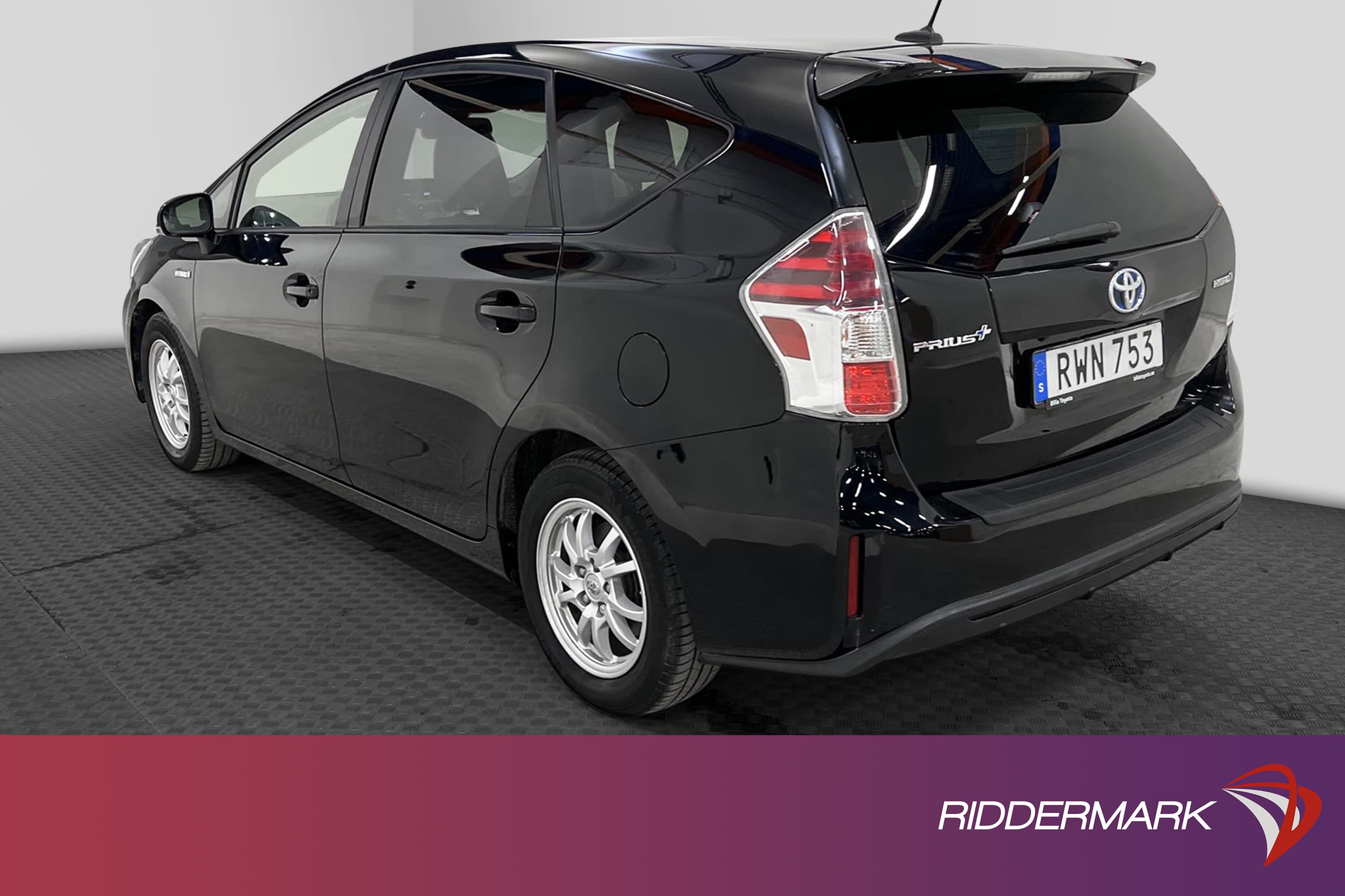 Toyota Prius+ Hybrid CVT 122hk