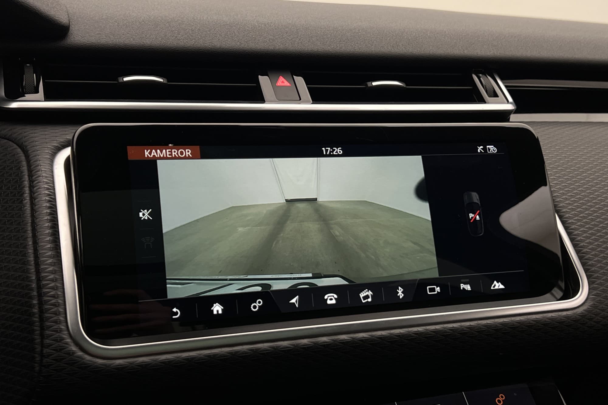 Land Rover Range Rover Velar D300 AWD R-Dynamic Pano Luftfjä