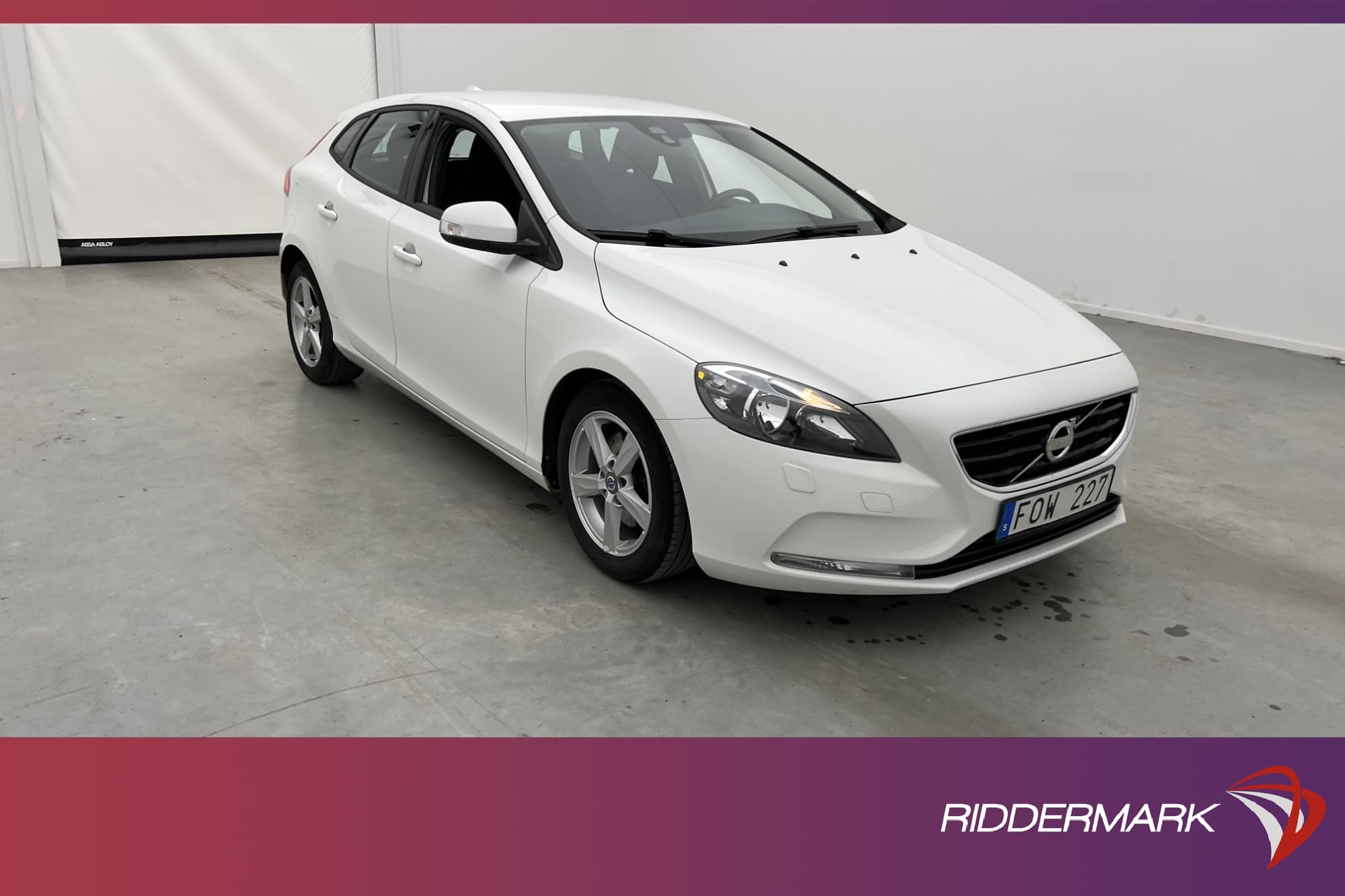 Volvo V40 T2 120hk