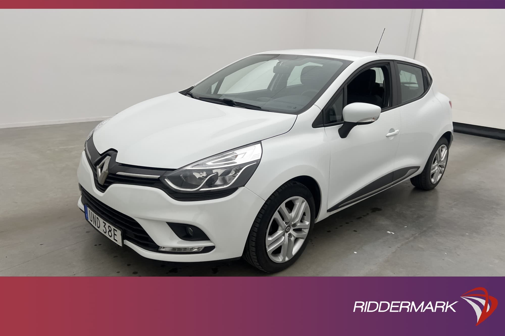 Renault Clio 0.9 TCe 76hk Zen Navigation Farthållare