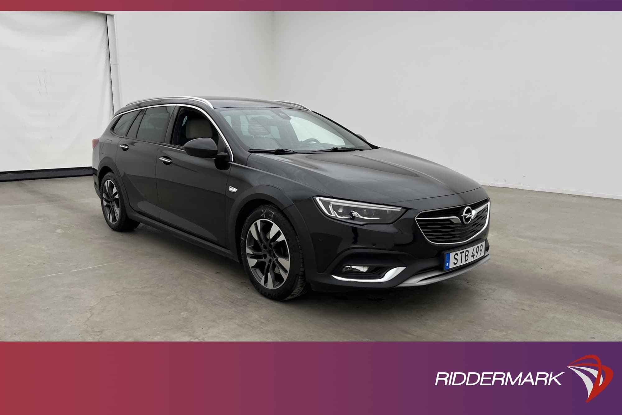 Opel Insignia Country Tourer 4x4 209hk BOSE Värm Kamera Drag