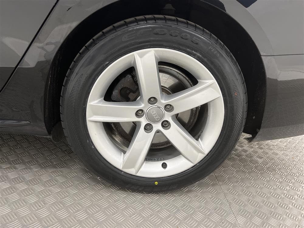 Audi A5 2.0 TDI Sportback Q 190hk Alpine Edit S Line Välserv